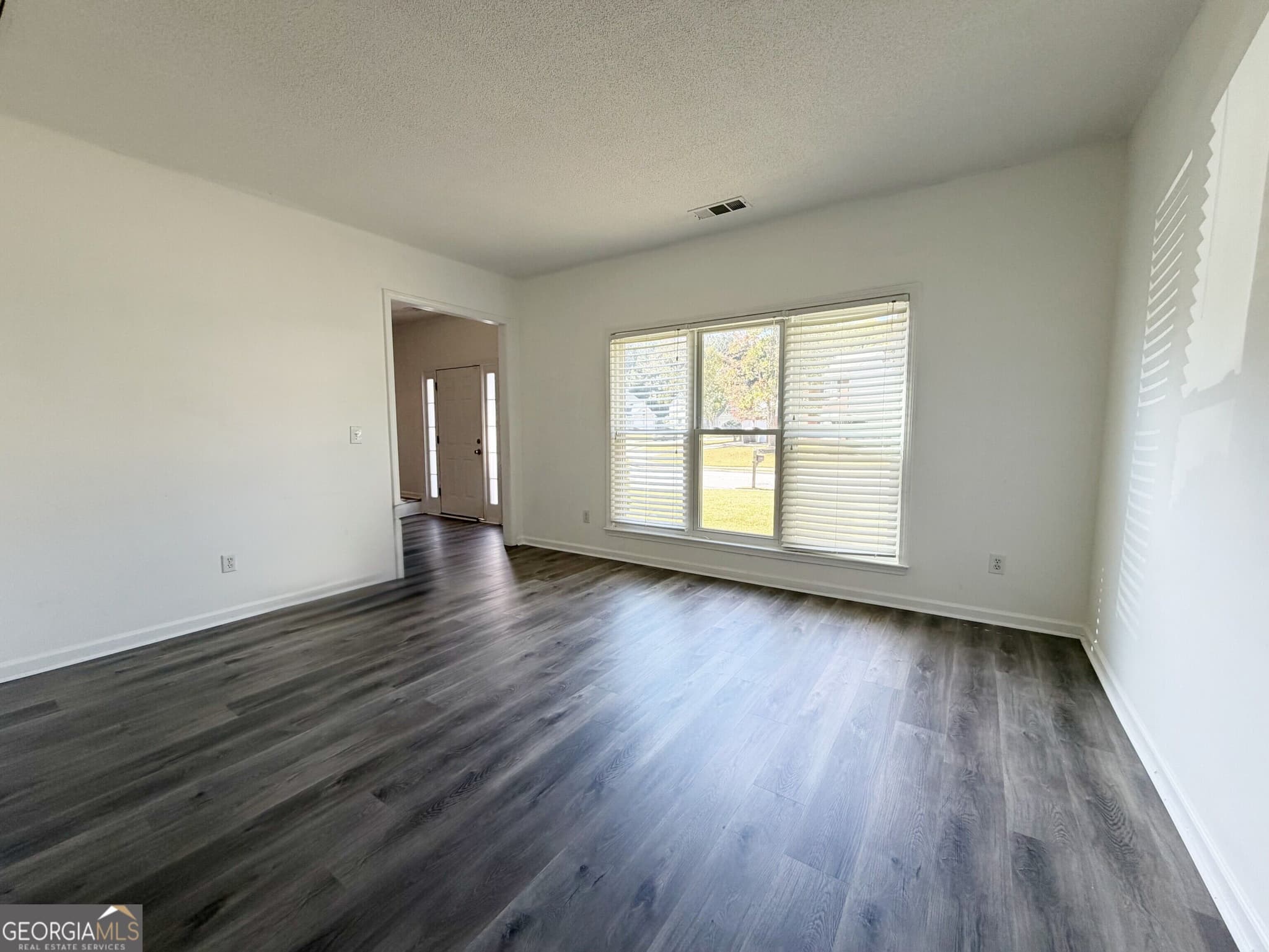 4 bedroom, 2.5 bathroom, 2,190 sq ft single family residence for rent at 3020 Stanstead Circle, Norcross, GA 30071 for $2,400 a month — photo 7