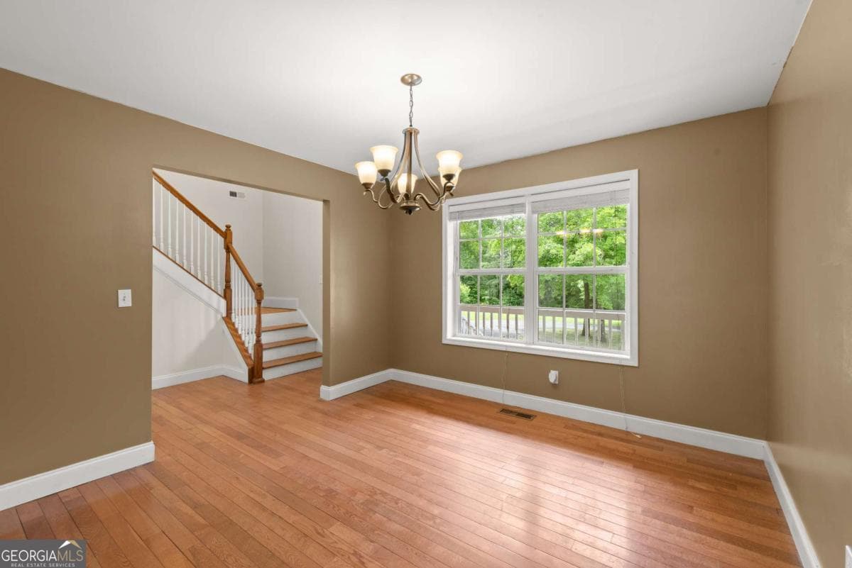 5 bedroom, 3 bathroom, 2,174 sq ft single family residence for sale at 577 Everett Springs Road, Calhoun, GA 30701 — photo 10