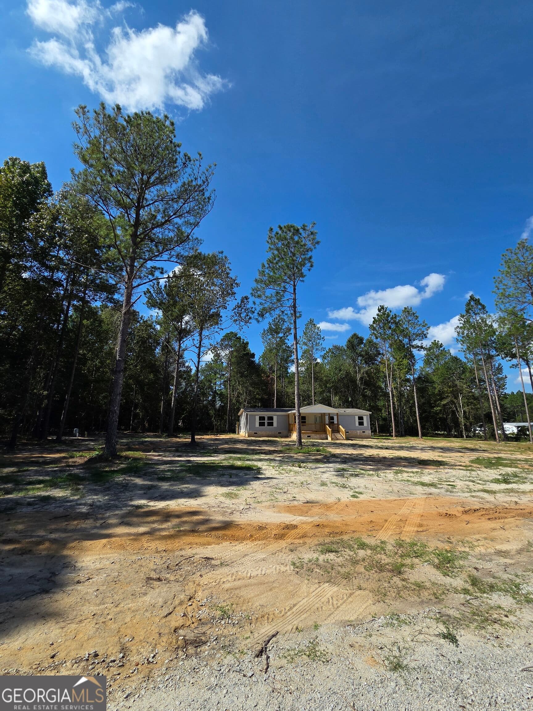 3 bedroom, 2 bathroom, 1,475 sq ft manufactured home,single family residence for sale at 4606 Jackie Drive, Millen, GA 30442 — photo 3