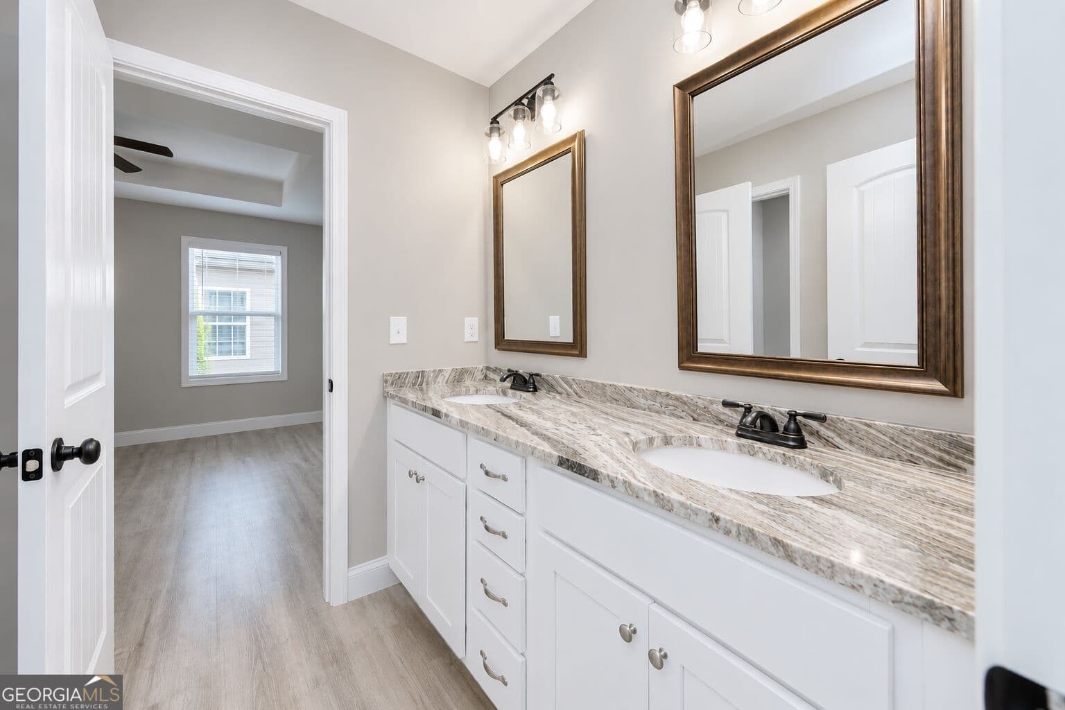 3 bedroom, 2.5 bathroom, 1,636 sq ft single family residence for sale at 300 Beau Claire Cir, Byron, GA 31008 — photo 7