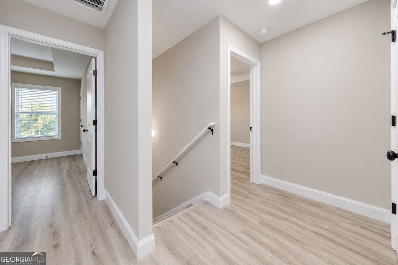 3 bedroom, 2.5 bathroom, 1,636 sq ft single family residence for sale at 300 Beau Claire Cir, Byron, GA 31008 — photo 5
