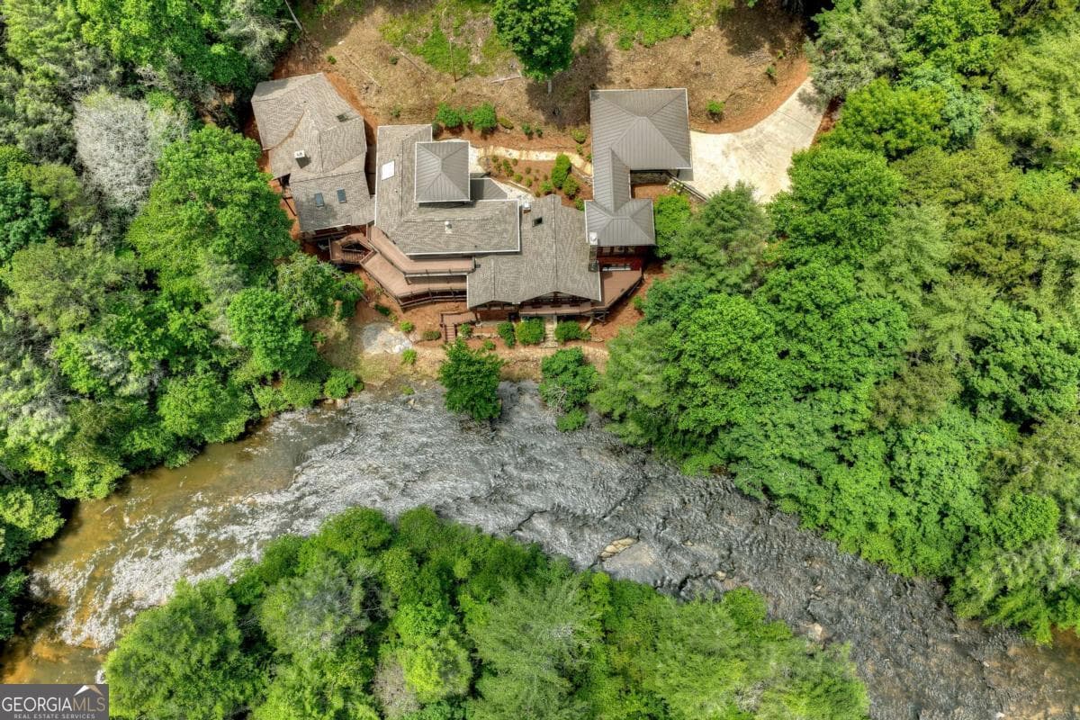 5 bedroom, 6 bathroom, 8,142 sq ft cabin,single family residence for sale at 192 Delphi Hills Lane, Mccaysville, GA 30555 — photo 6
