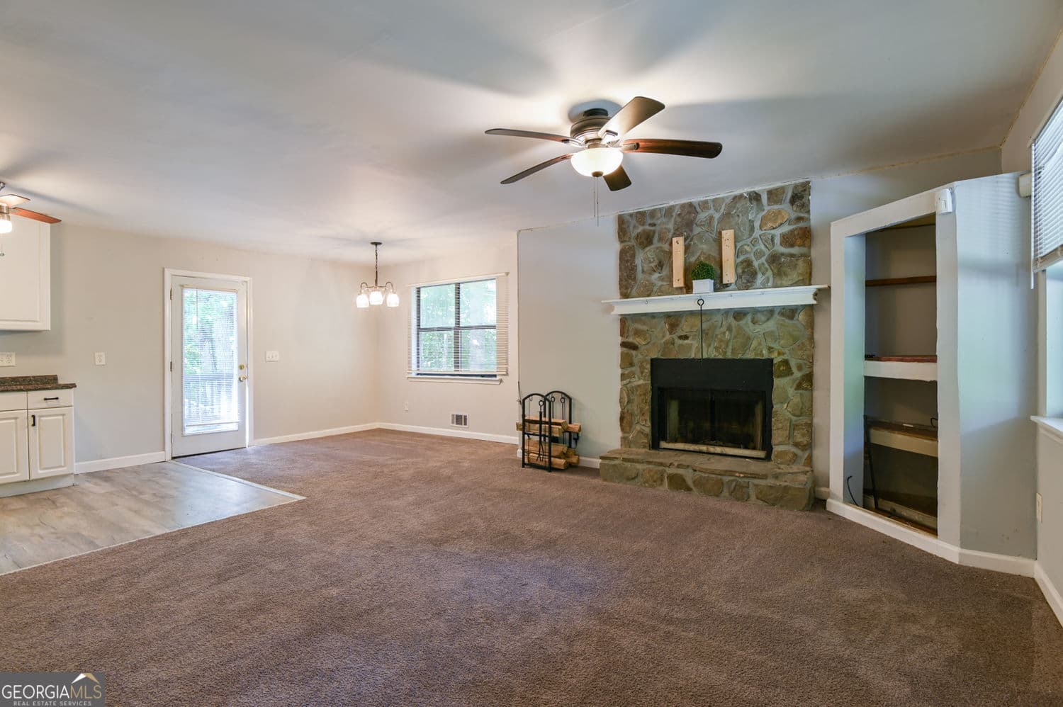 4 bedroom, 2 bathroom, 1,320 sq ft single family residence for sale at 615 Brooks Street, Dallas, GA 30157 — photo 4
