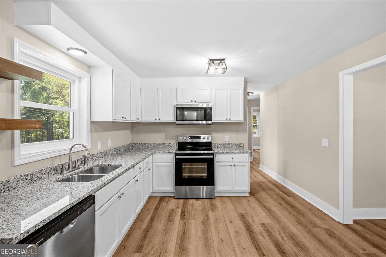 3 bedroom, 1.5 bathroom, 1,075 sq ft single family residence for sale at 239 Mountain View Circle, Chatsworth, GA 30705 — photo 8