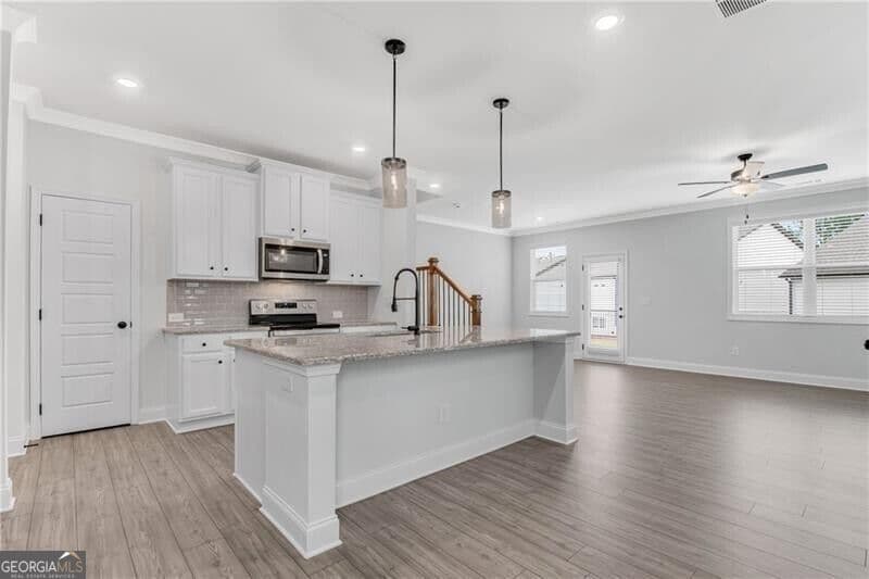 3 bedroom, 2.5 bathroom, 1,850 sq ft townhouse for rent at 4574 Cypress Park Drive, Gainesville, GA 30504 for $2,150 a month — photo 7
