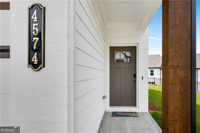 3 bedroom, 2.5 bathroom, 1,850 sq ft townhouse for rent at 4574 Cypress Park Drive, Gainesville, GA 30504 for $2,150 a month — photo 3