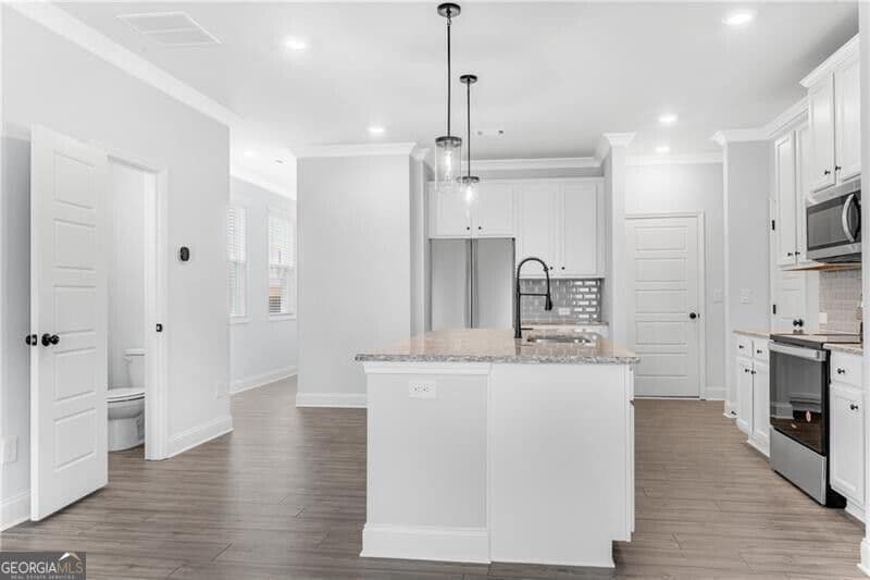 3 bedroom, 2.5 bathroom, 1,850 sq ft townhouse for rent at 4574 Cypress Park Drive, Gainesville, GA 30504 for $2,150 a month — photo 9