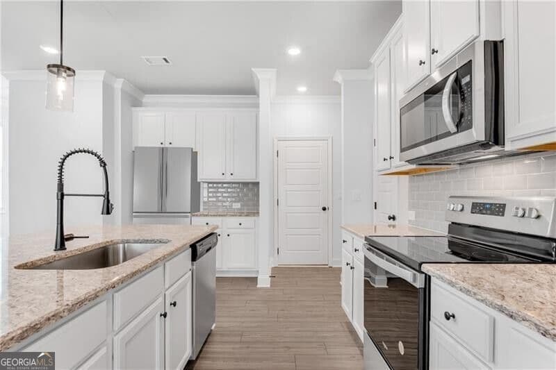 3 bedroom, 2.5 bathroom, 1,850 sq ft townhouse for rent at 4574 Cypress Park Drive, Gainesville, GA 30504 for $2,150 a month — photo 10