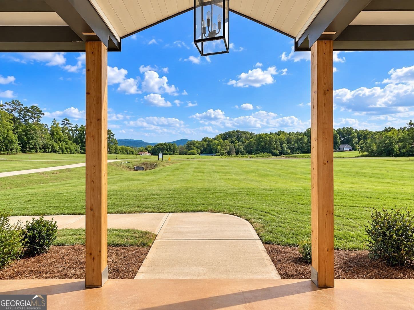 5 bedroom, 3.5 bathroom, 3,640 sq ft single family residence for sale at 121 Palisade Drive, Rydal, GA 30171 — photo 9