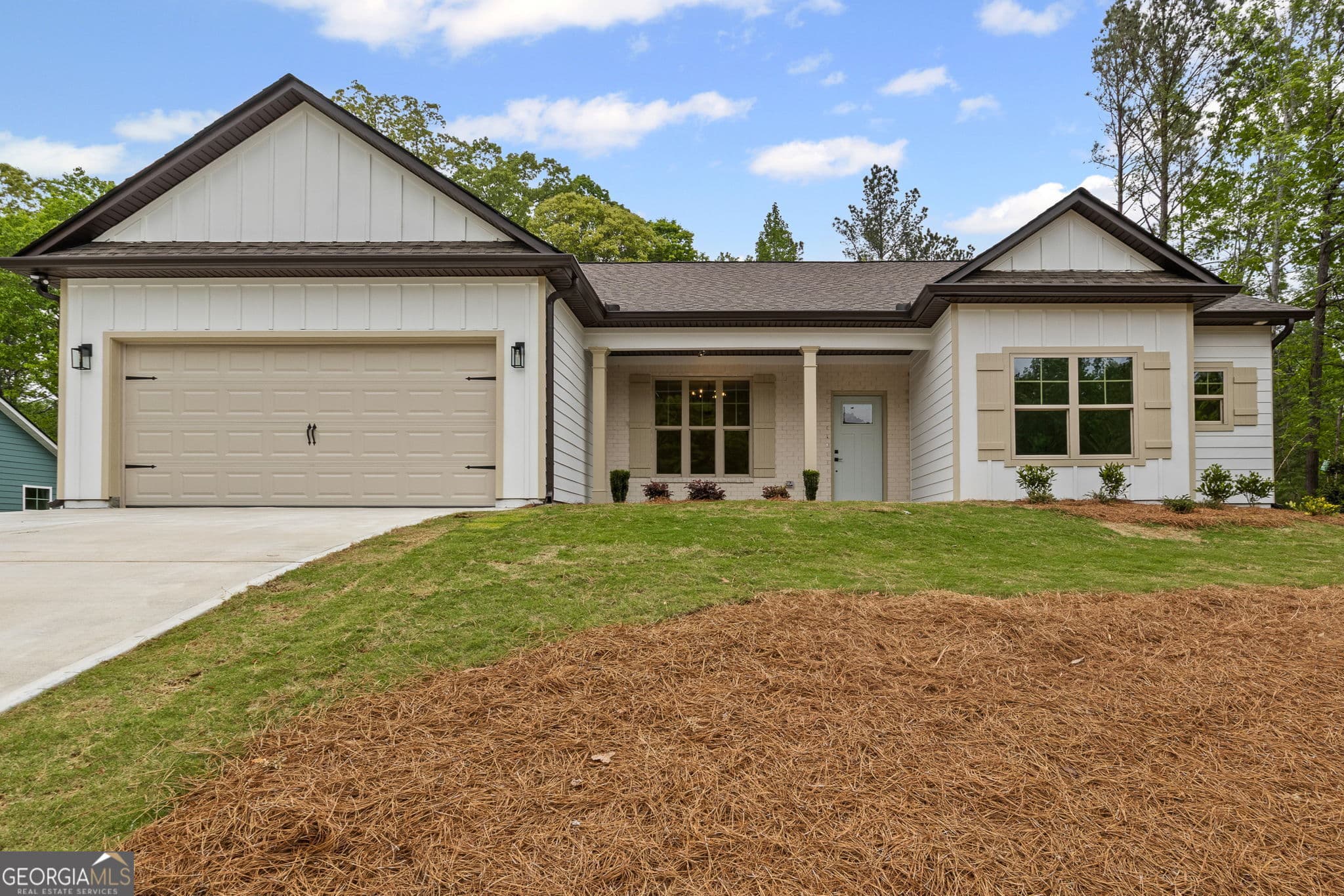 4 bedroom, 3 bathroom, 1,957 sq ft single family residence sold at 130 Rudders Crossing, Newnan, GA 30263