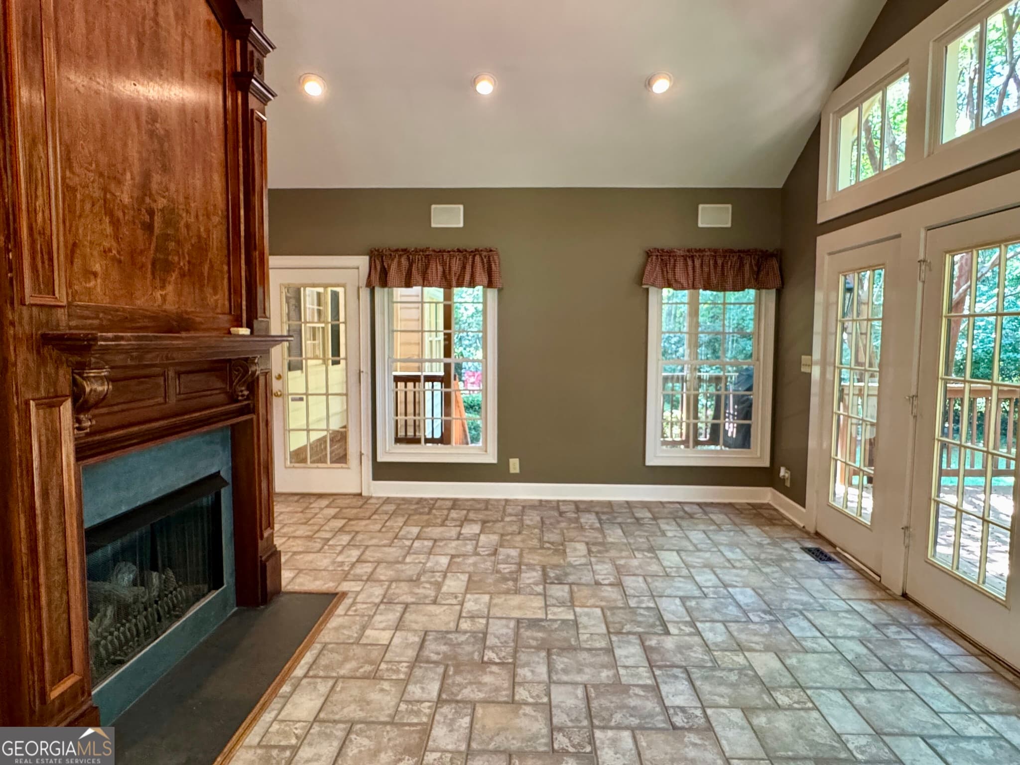 5 bedroom, 3.5 bathroom, 3,466 sq ft single family residence for sale at 107 Trillium Terrace, Macon, GA 31210 — photo 7