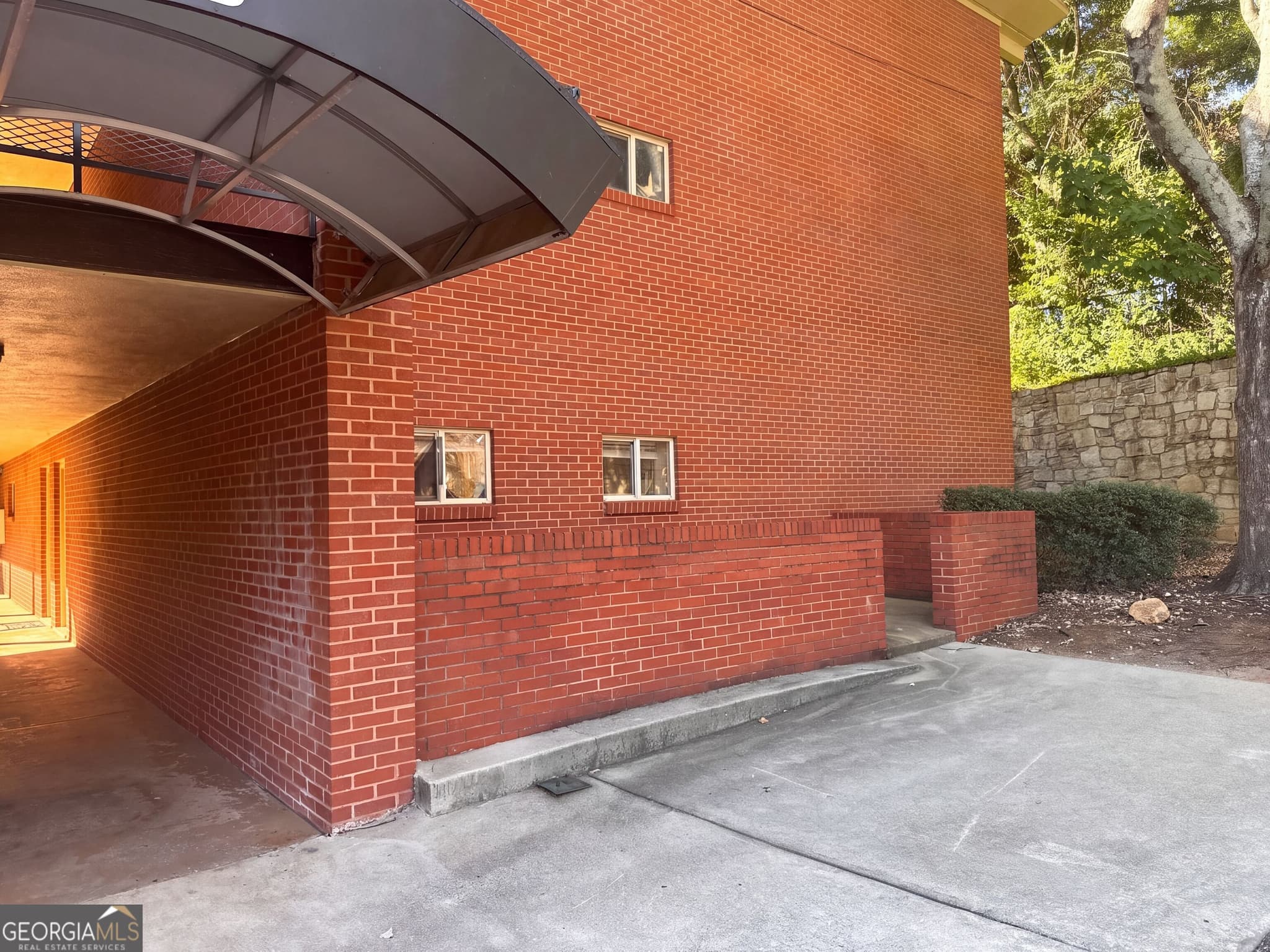 2 bedroom, 1 bathroom, 795 sq ft condominium for sale at 250 Little Street B102, Athens, GA 30605 — photo 6