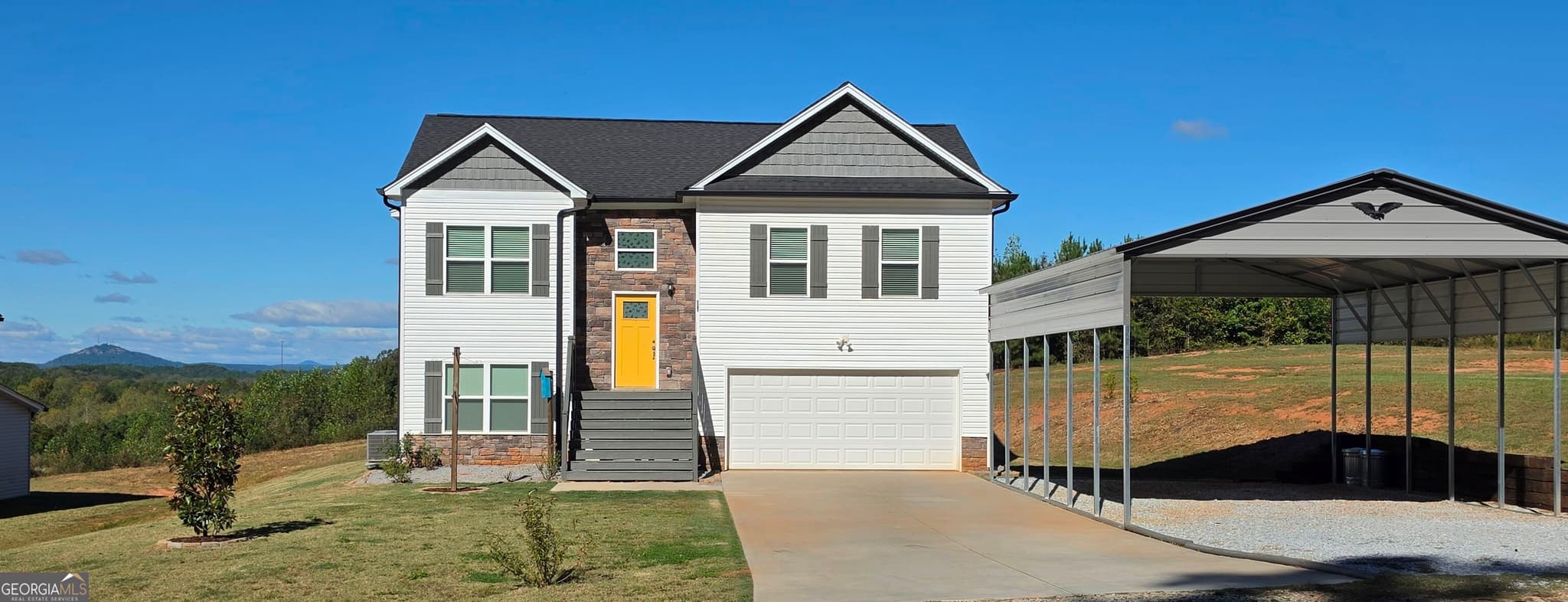 4 bedroom, 3 bathroom, 1,939 sq ft single family residence for sale at 1387 Dortch Road, Eastanollee, GA 30538 — photo 2