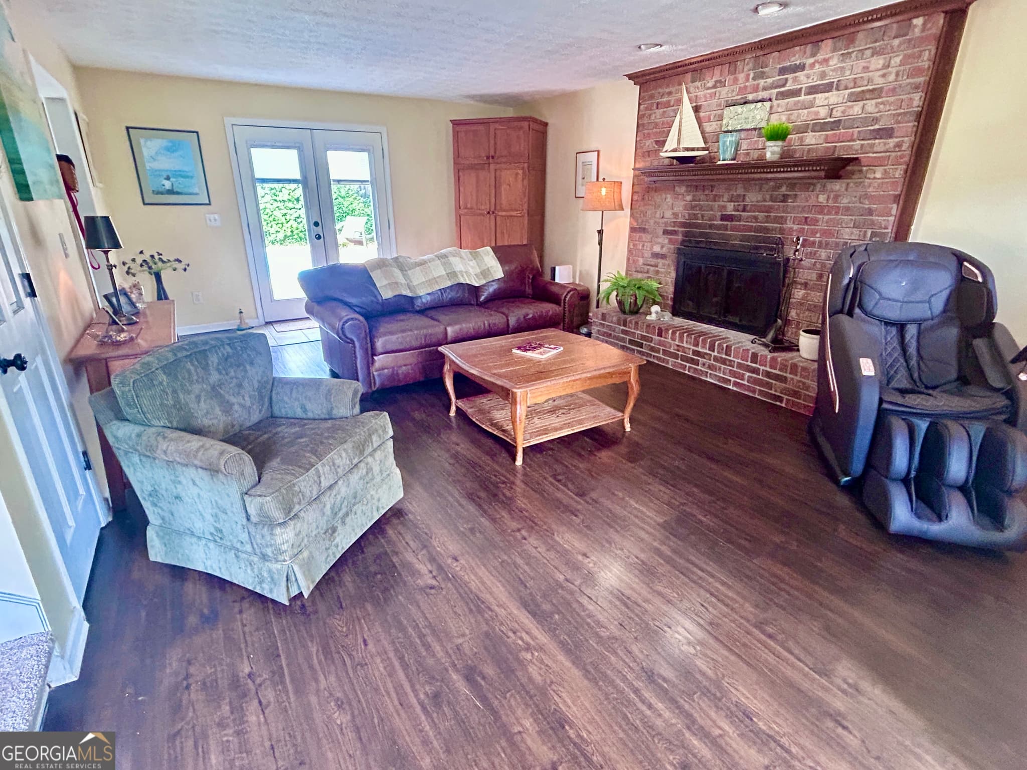 4 bedroom, 3.5 bathroom, 2,600 sq ft single family residence for sale at 200 Hedgewood Court, Peachtree City, GA 30269 — photo 8
