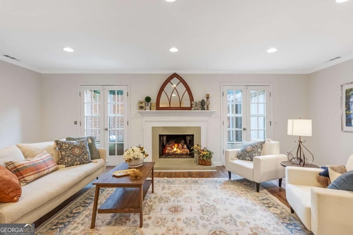 2 bedroom, 2.5 bathroom, 1,536 sq ft townhouse for sale at 866 E Ponce De Leon Avenue, Decatur, GA 30030 — photo 6