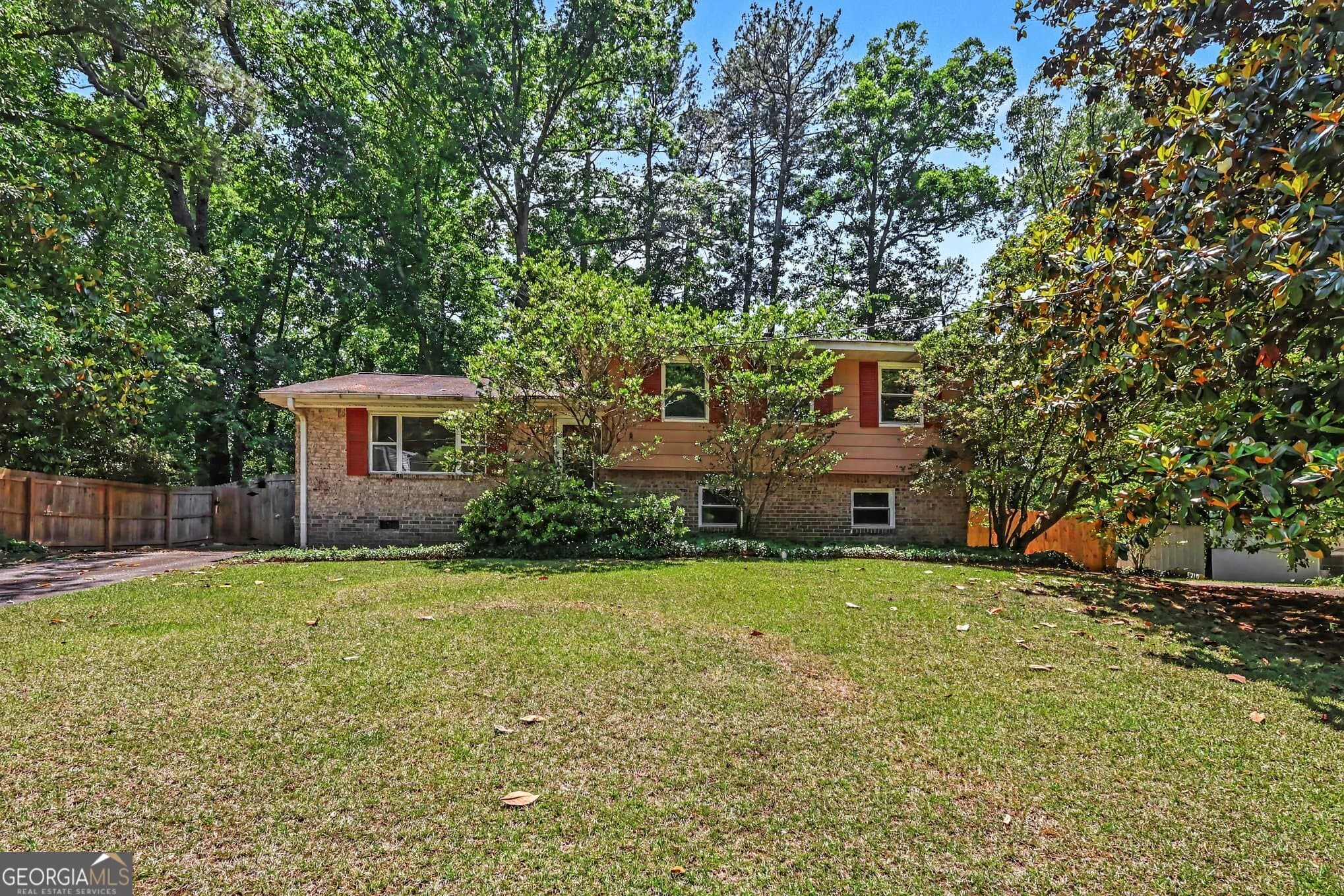 3 bedroom, 1.5 bathroom, 1,851 sq ft single family residence sold at 1136 Creekdale Drive, Clarkston, GA 30021