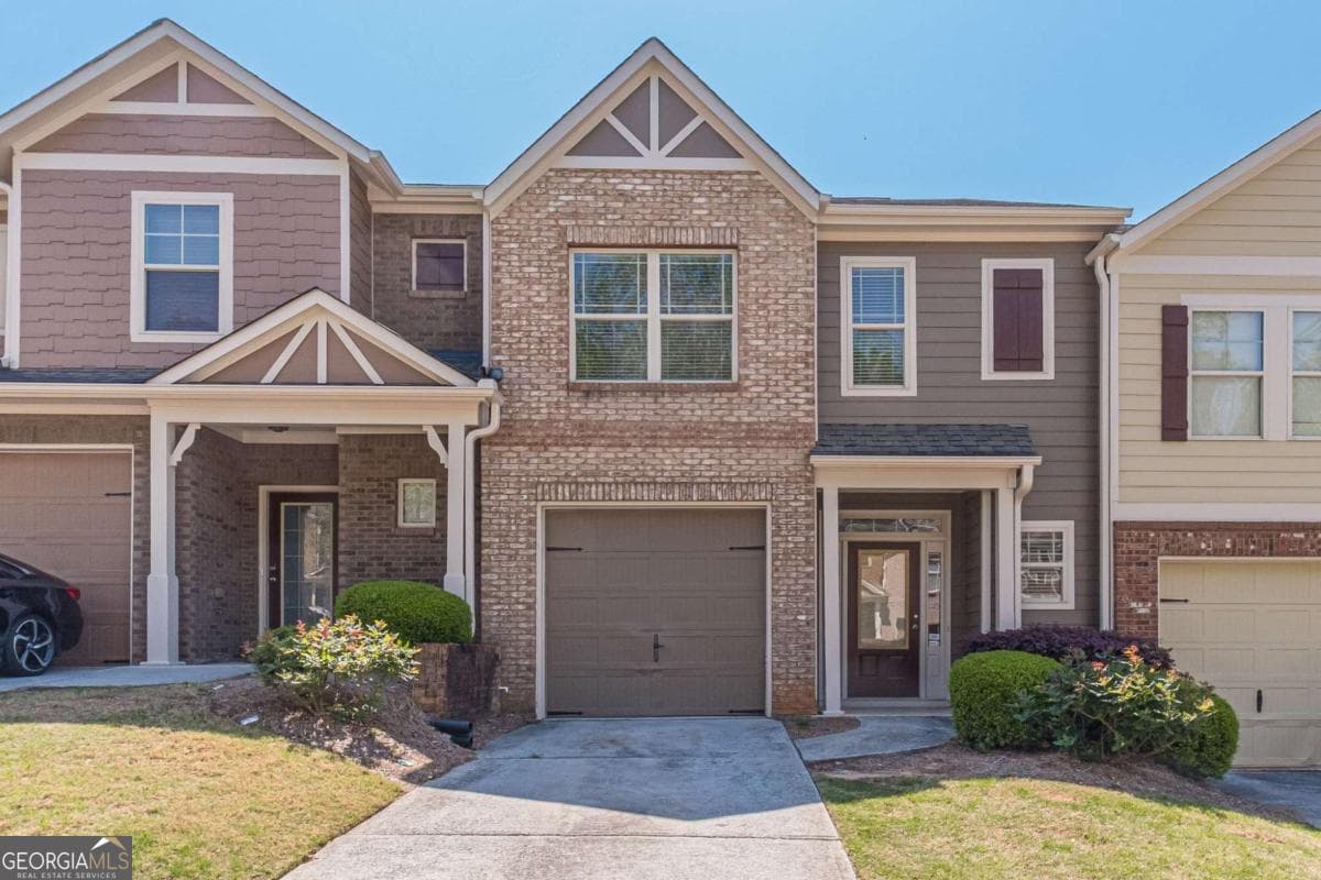 3 bedroom, 2.5 bathroom, 1,816 sq ft townhouse sold at 3654 Mcclaren Way, Lawrenceville, GA 30044