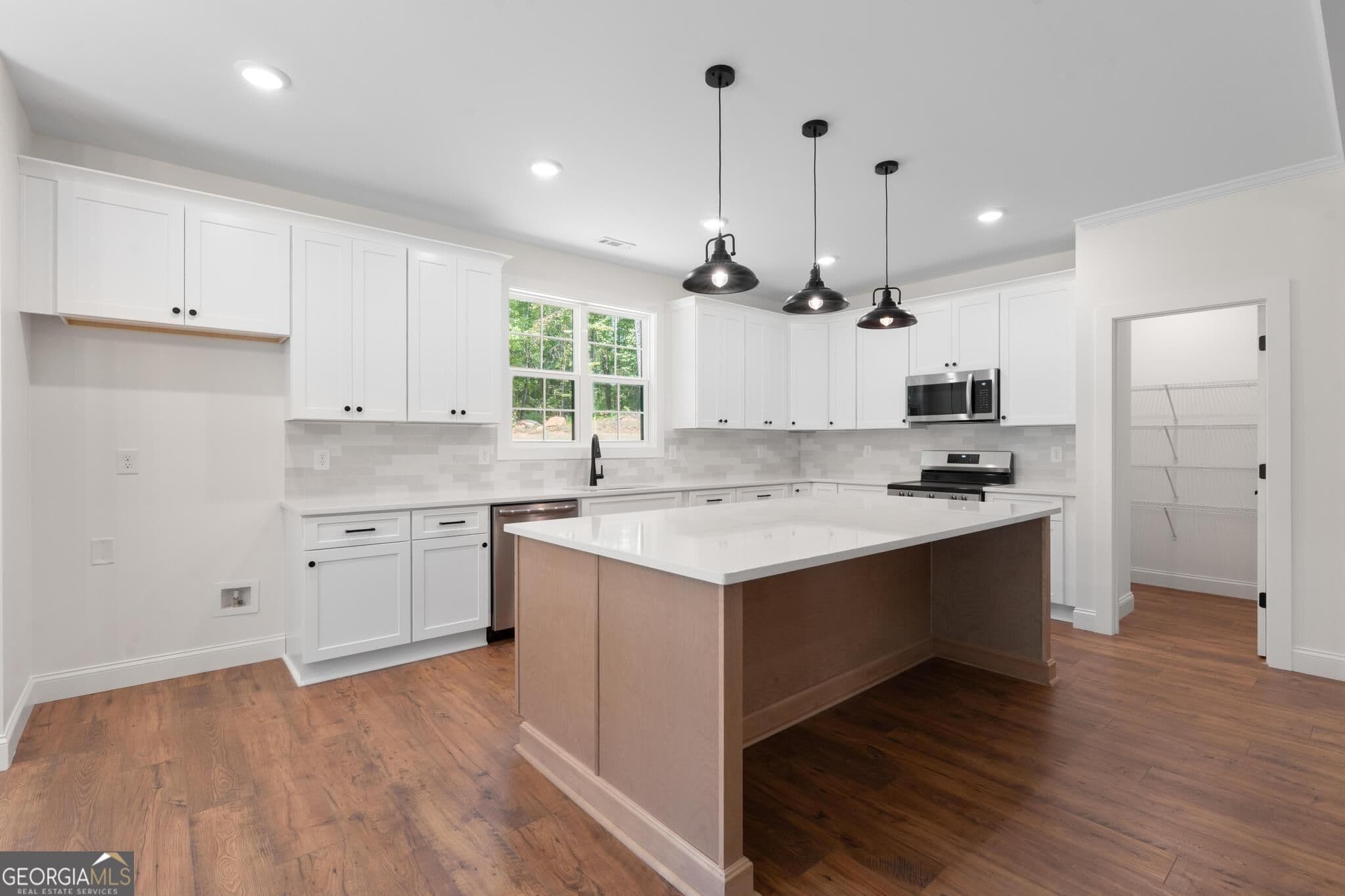 4 bedroom, 2.5 bathroom, 2,565 sq ft single family residence for sale at 2478 Fischer Road, Sharpsburg, GA 30277 — photo 7