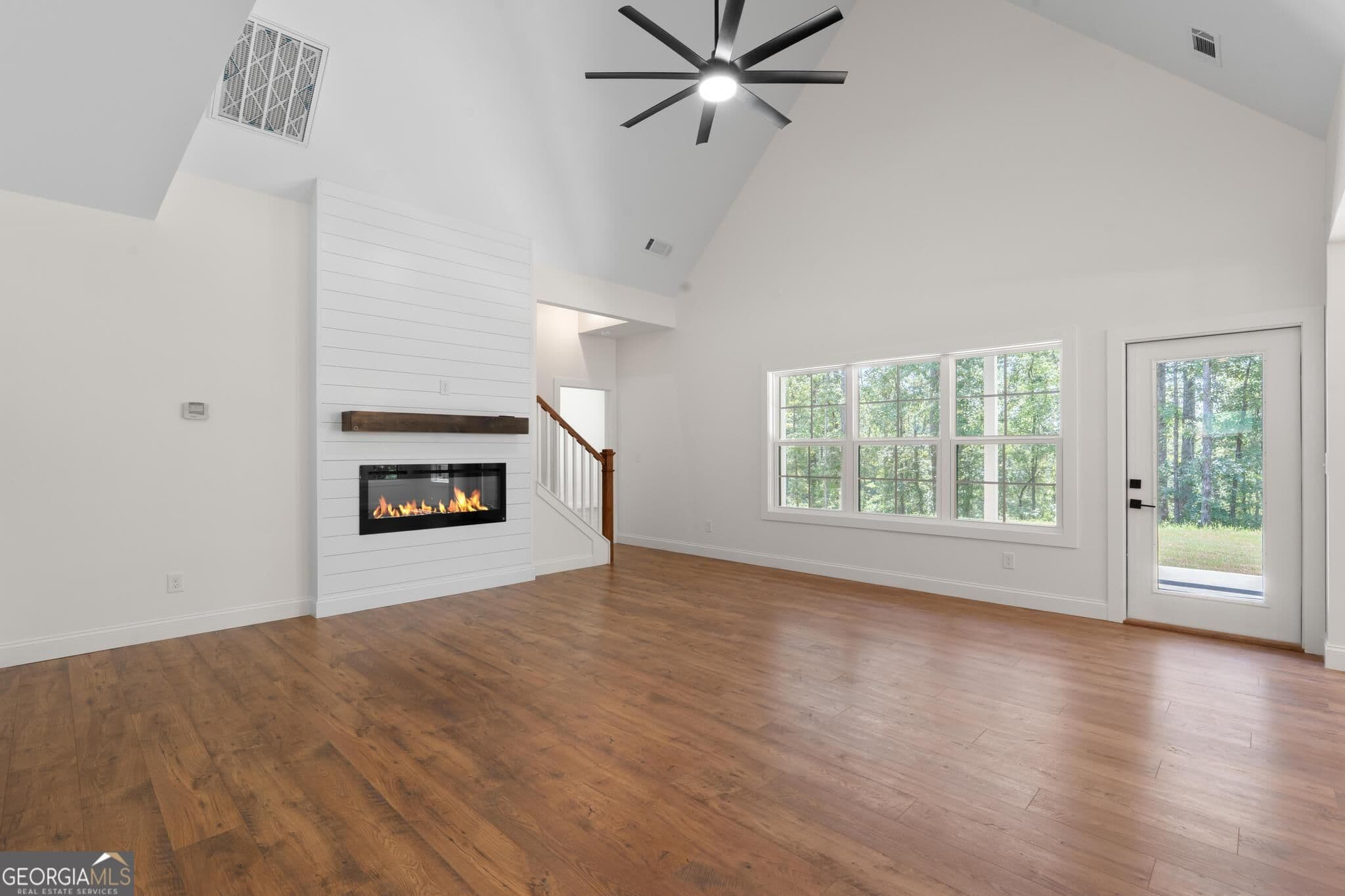 4 bedroom, 2.5 bathroom, 2,565 sq ft single family residence for sale at 2478 Fischer Road, Sharpsburg, GA 30277 — photo 3