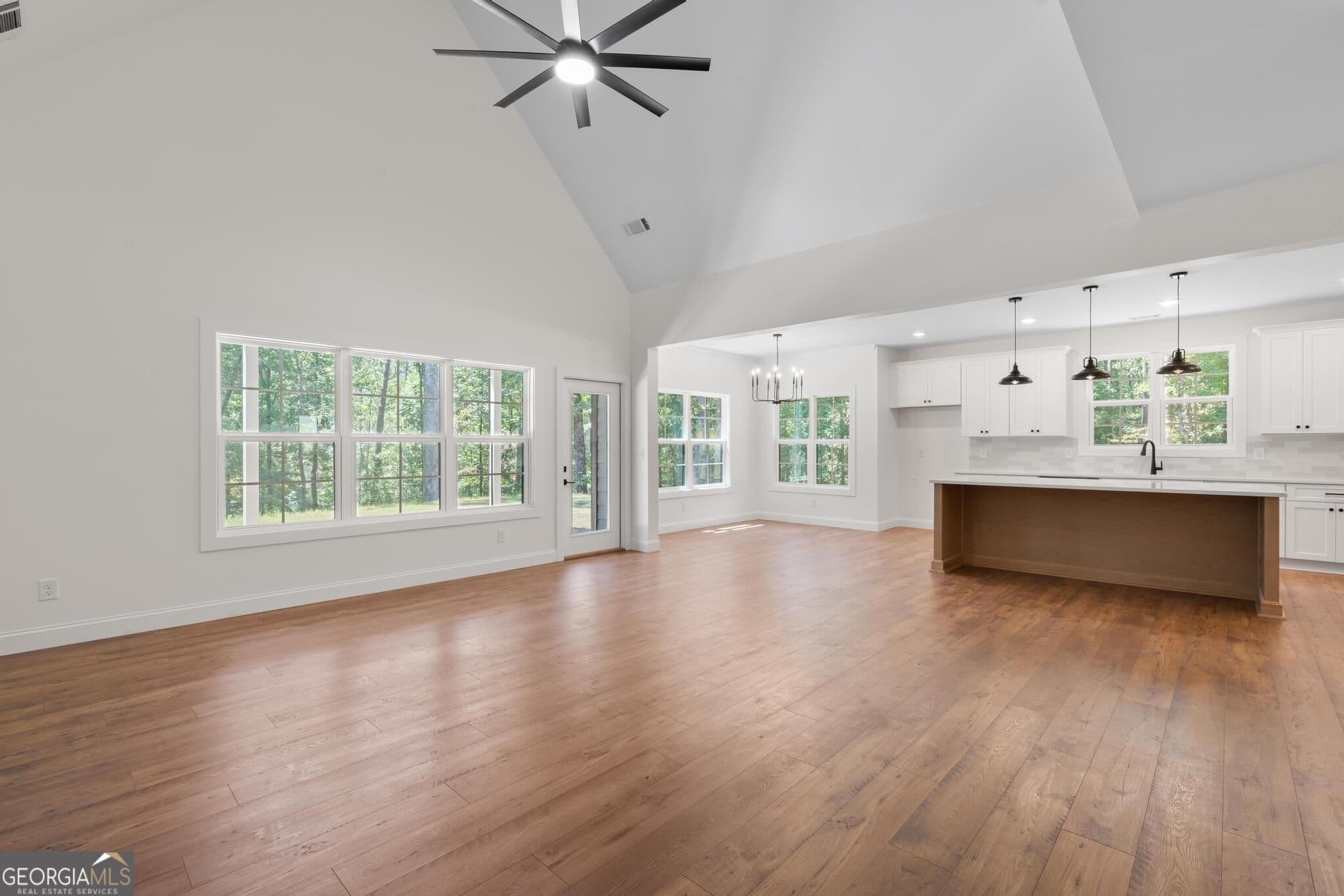 4 bedroom, 2.5 bathroom, 2,565 sq ft single family residence for sale at 2478 Fischer Road, Sharpsburg, GA 30277 — photo 4