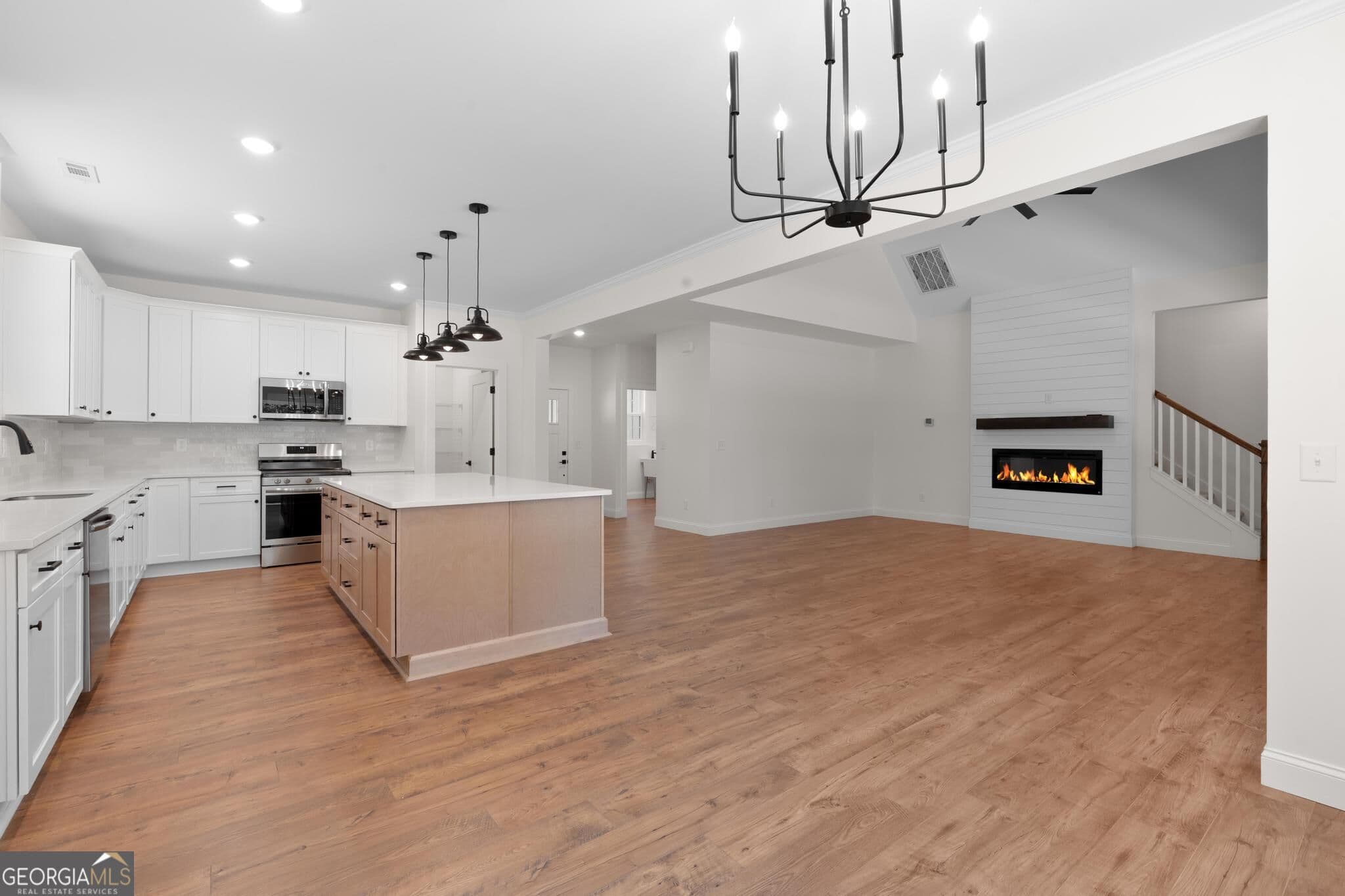 4 bedroom, 2.5 bathroom, 2,565 sq ft single family residence for sale at 2478 Fischer Road, Sharpsburg, GA 30277 — photo 8