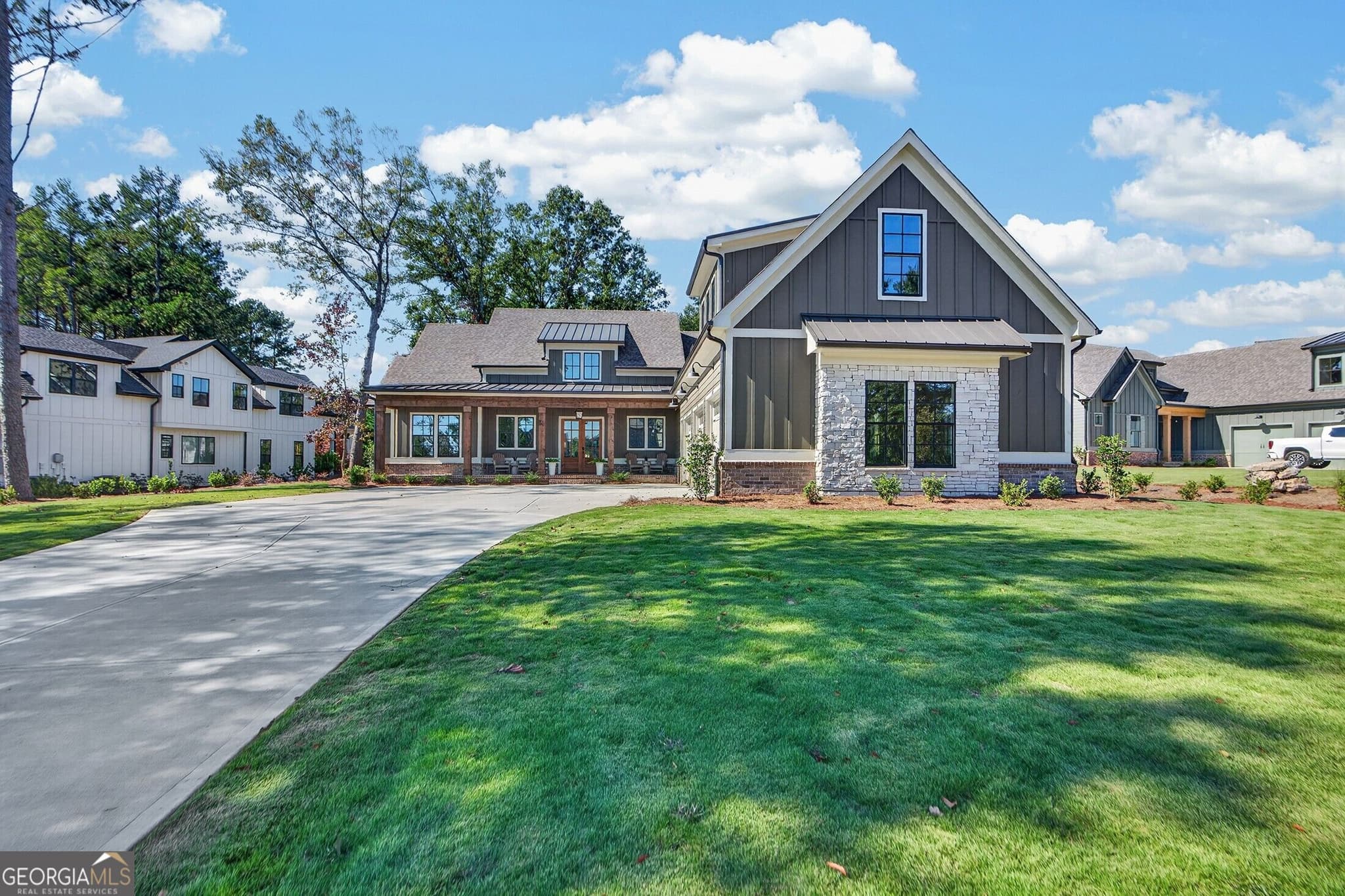 4 bedroom, 4.5 bathroom, 3,324 sq ft single family residence for sale at 201 Eagles Way, Eatonton, GA 31024