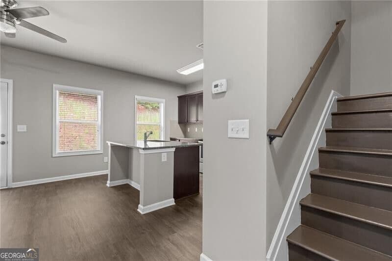 4 bedroom, 2.5 bathroom, 2,045 sq ft single family residence for rent at 891 Walnut Woods Drive, Braselton, GA 30517 for $2,150 a month — photo 6