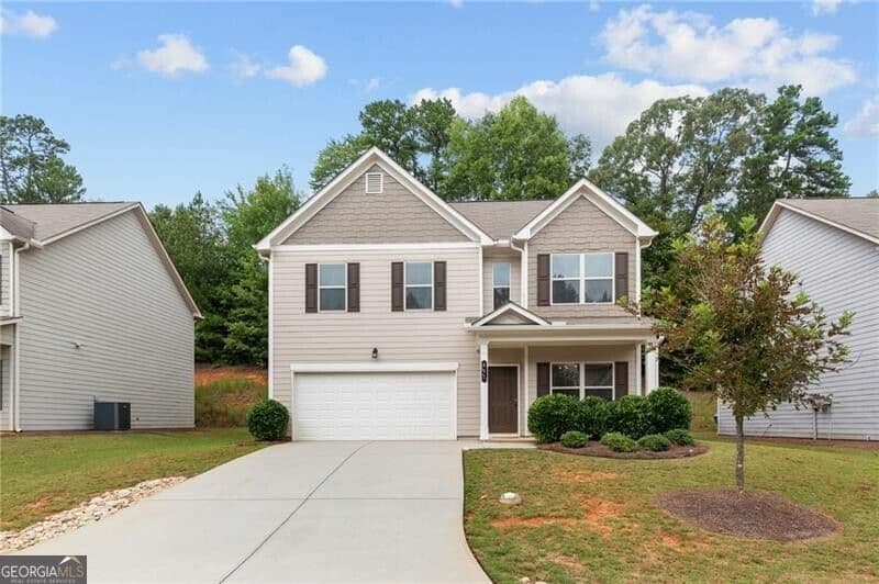 4 bedroom, 2.5 bathroom, 2,045 sq ft single family residence for rent at 891 Walnut Woods Drive, Braselton, GA 30517 for $2,150 a month — photo 1 of 45