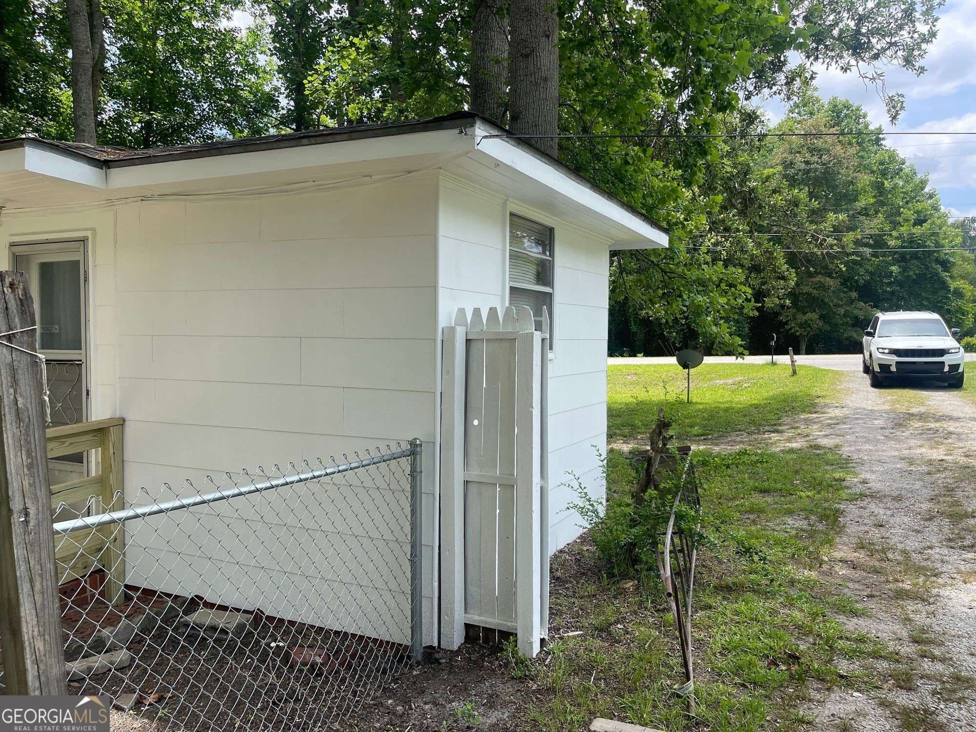 2 bedroom, 1 bathroom, 974 sq ft single family residence for sale at 646 N Main Street, Swainsboro, GA 30401 — photo 7