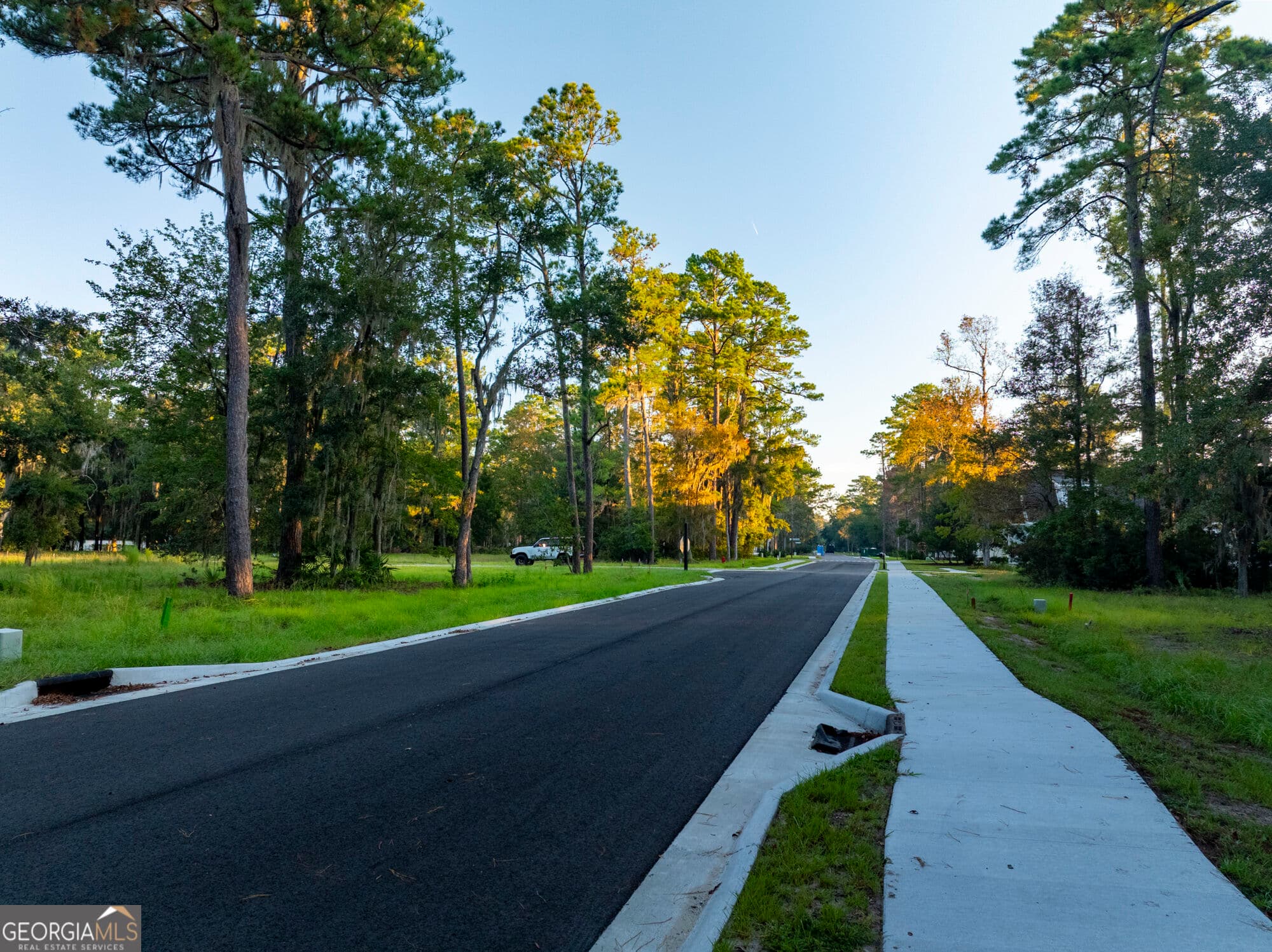 residential lot for sale at 15 Francis Circle, St. Simons, GA 31522 — photo 10