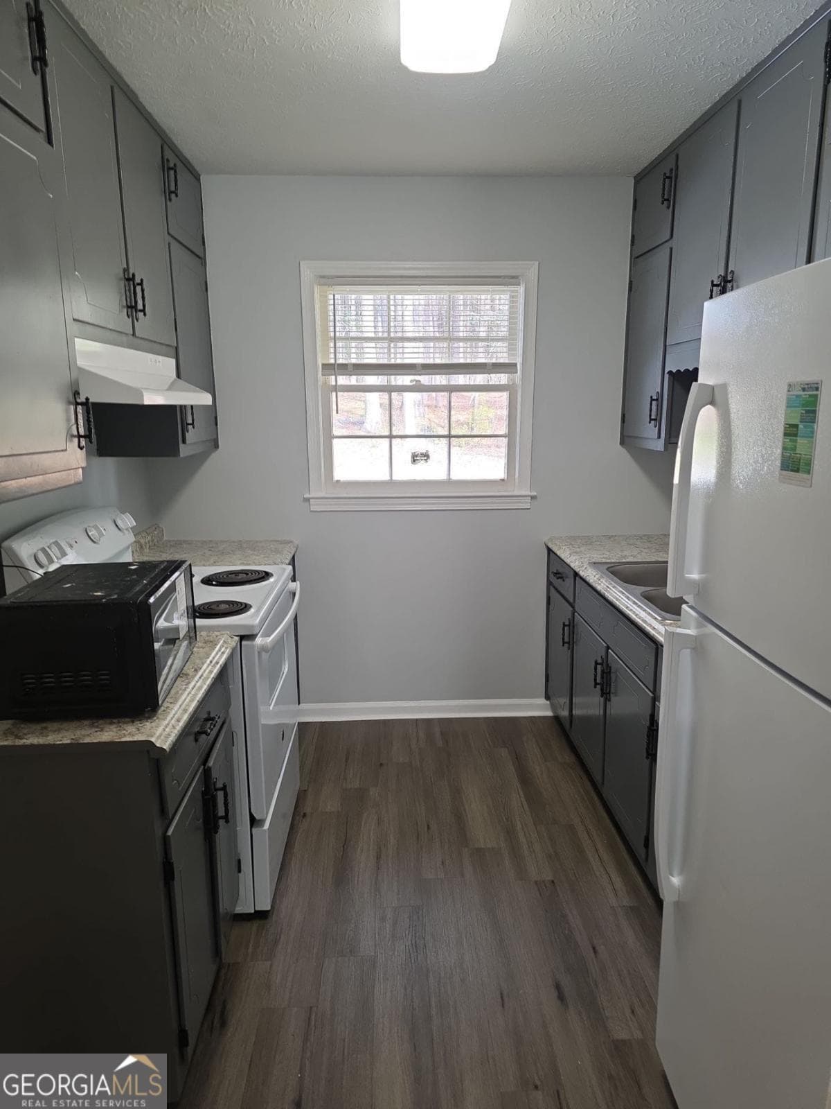3 bedroom, 1 bathroom, 1,074 sq ft single family residence for sale at 122 Longstreet Circle, Oxford, GA 30054 — photo 6