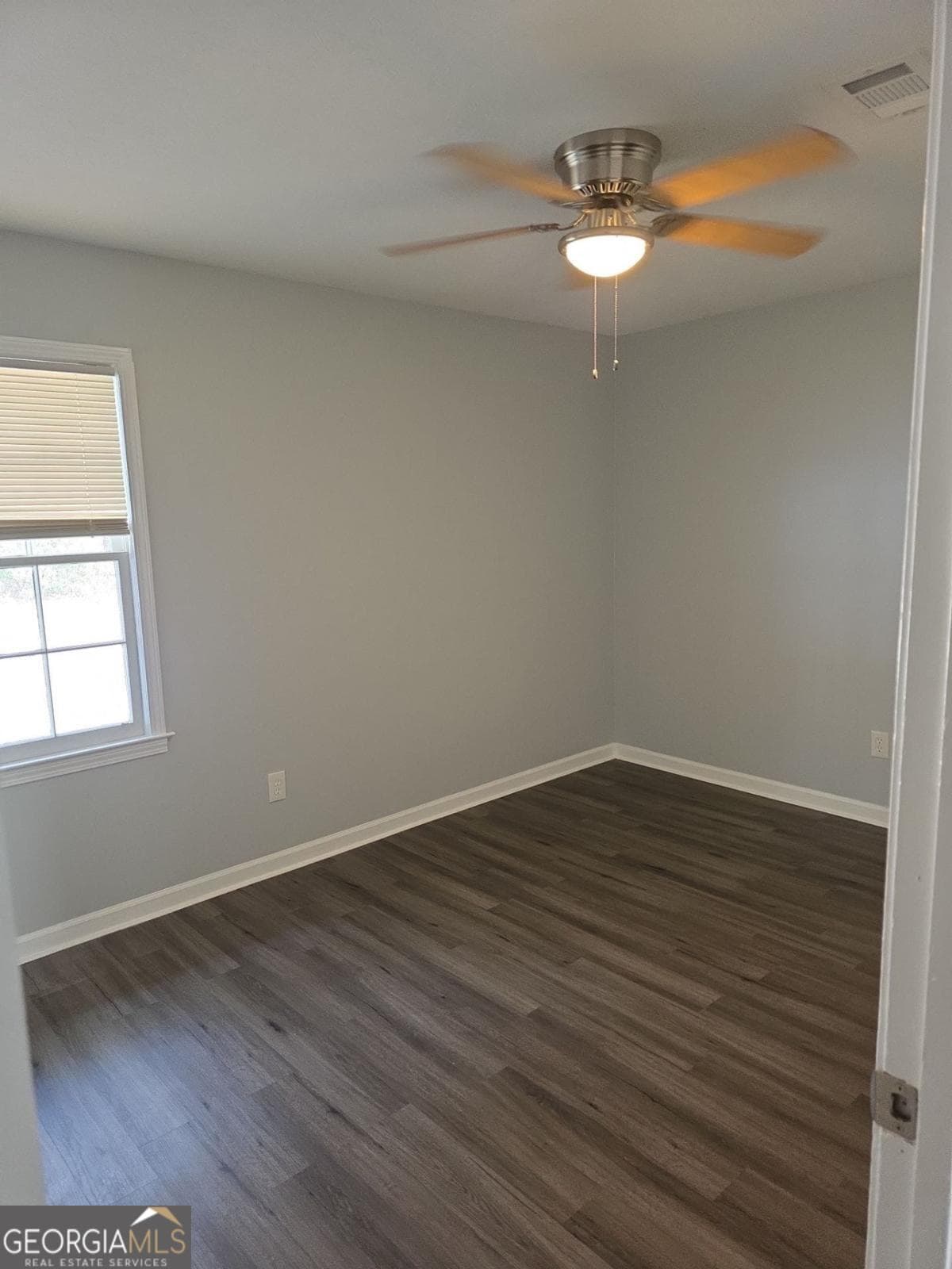 3 bedroom, 1 bathroom, 1,074 sq ft single family residence for sale at 122 Longstreet Circle, Oxford, GA 30054 — photo 3