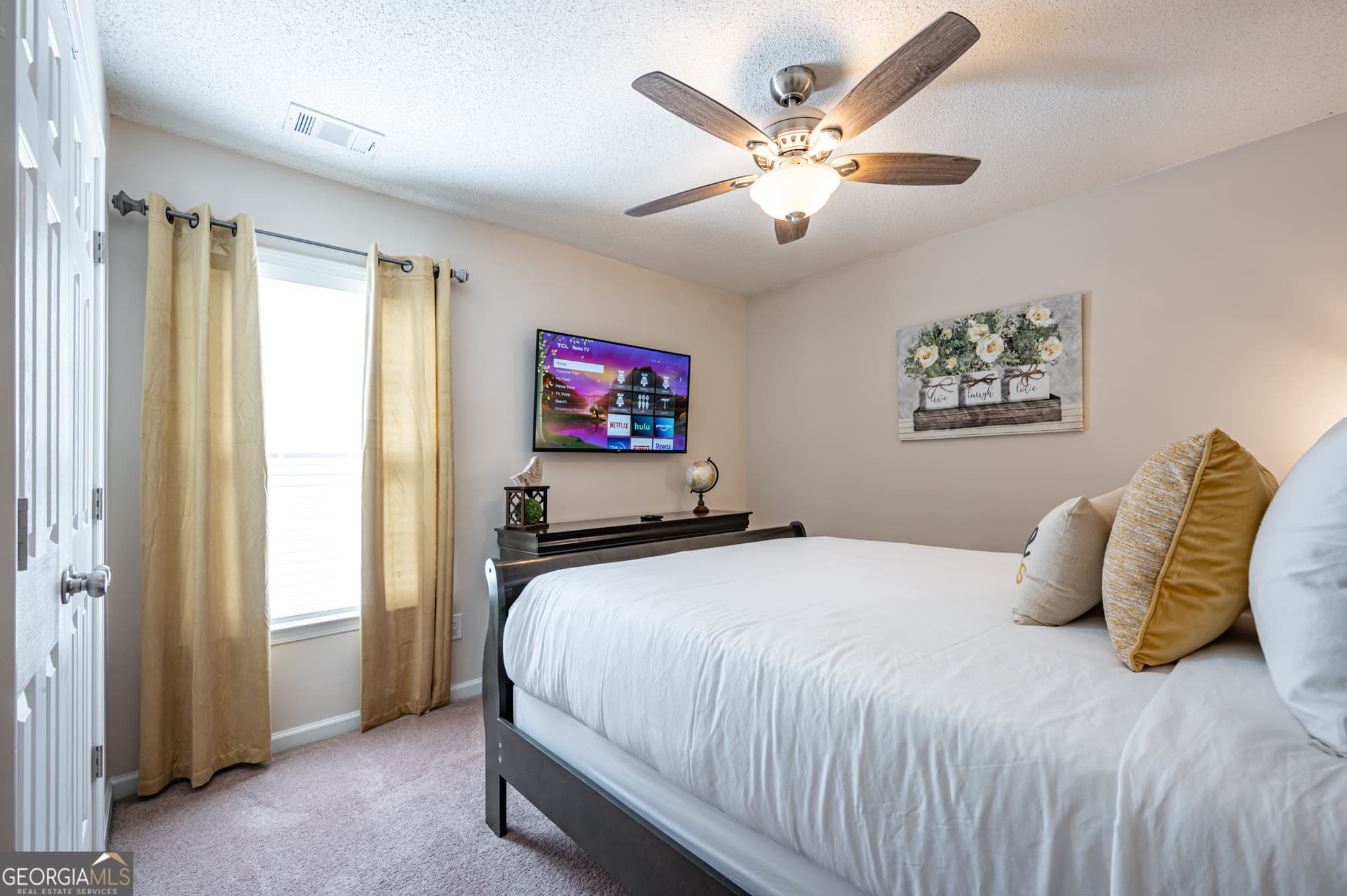 3 bedroom, 2.5 bathroom single family residence for rent at 206 Persimmon Trail, Woodstock, GA 30188 for $4,878 a month — photo 3