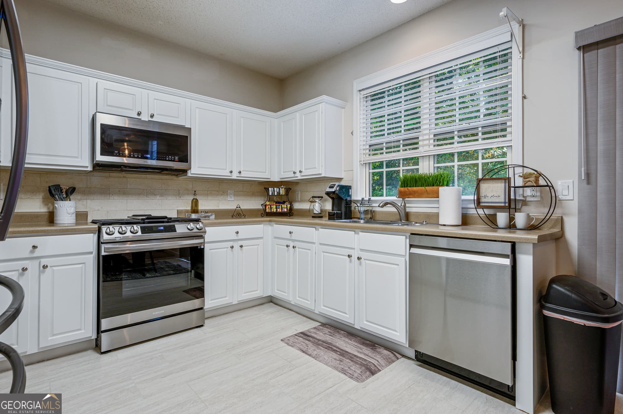 3 bedroom, 2.5 bathroom single family residence for rent at 206 Persimmon Trail, Woodstock, GA 30188 for $4,878 a month — photo 10