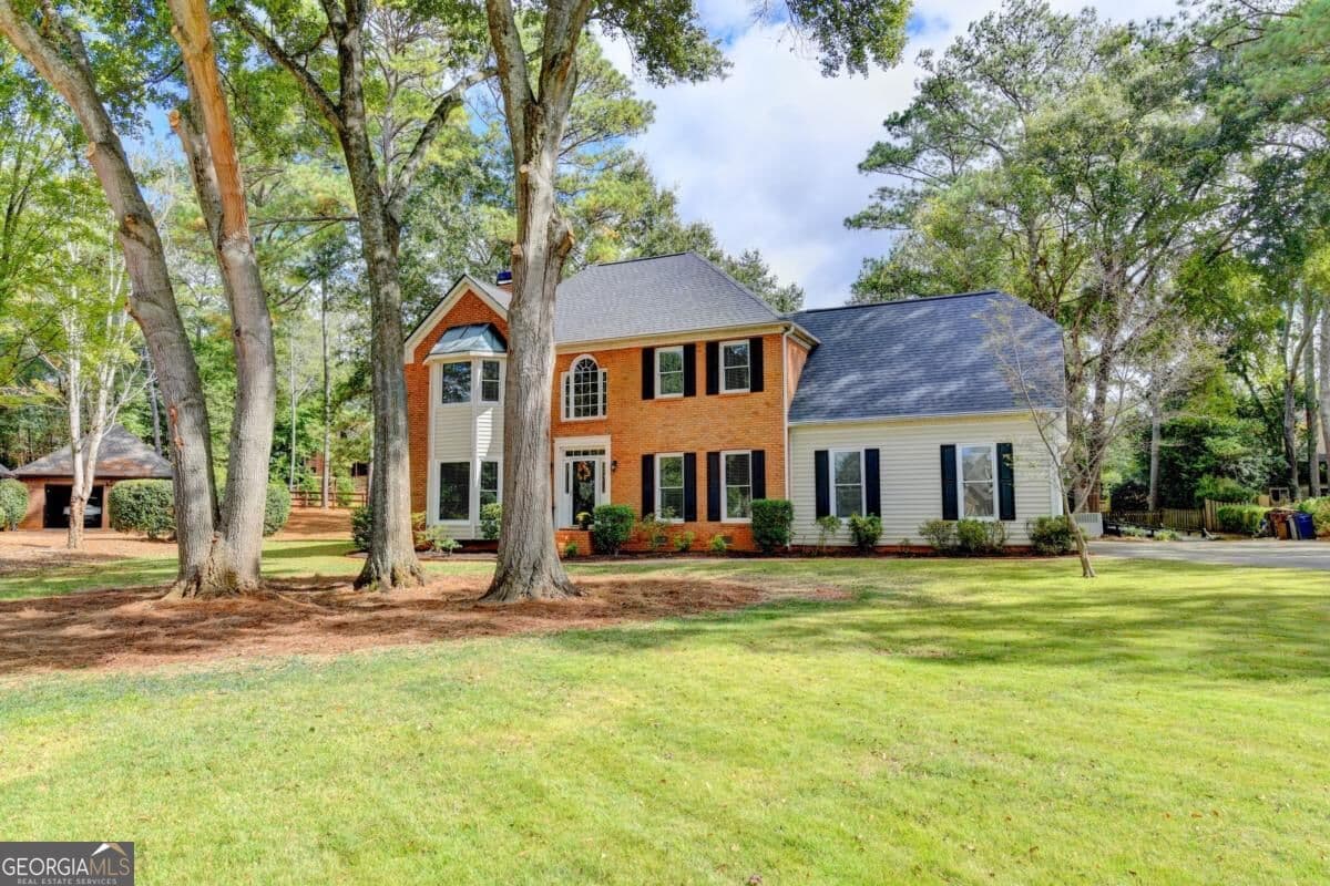 5 bedroom, 3.5 bathroom, 3,281 sq ft single family residence for sale at 5 Devon Court, Cartersville, GA 30120 — photo 1 of 38