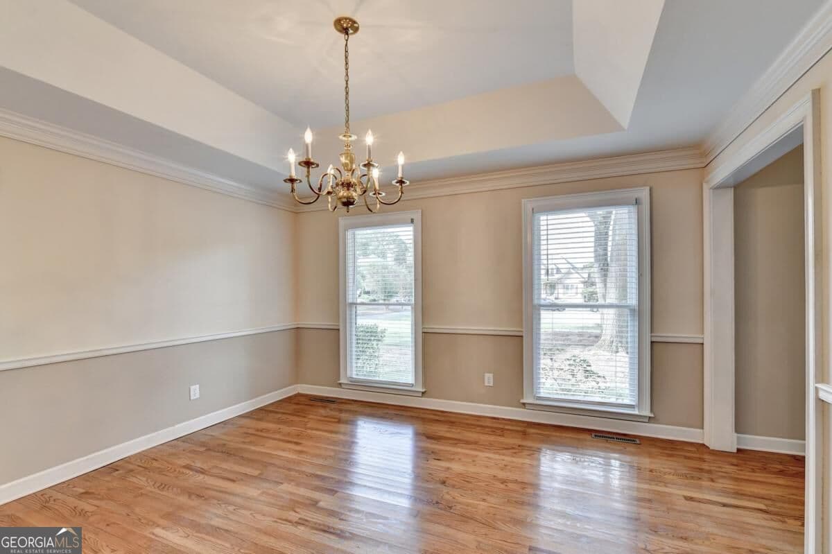 5 bedroom, 3.5 bathroom, 3,281 sq ft single family residence for sale at 5 Devon Court, Cartersville, GA 30120 — photo 9