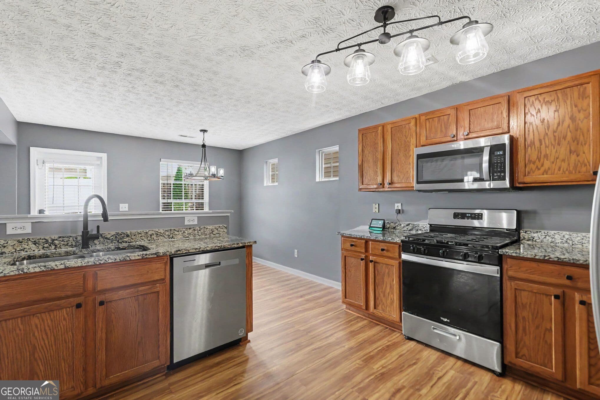 3 bedroom, 2.5 bathroom, 1,528 sq ft single family residence for rent at 74 Slate Drive, Dallas, GA 30132 for $2,275 a month — photo 3