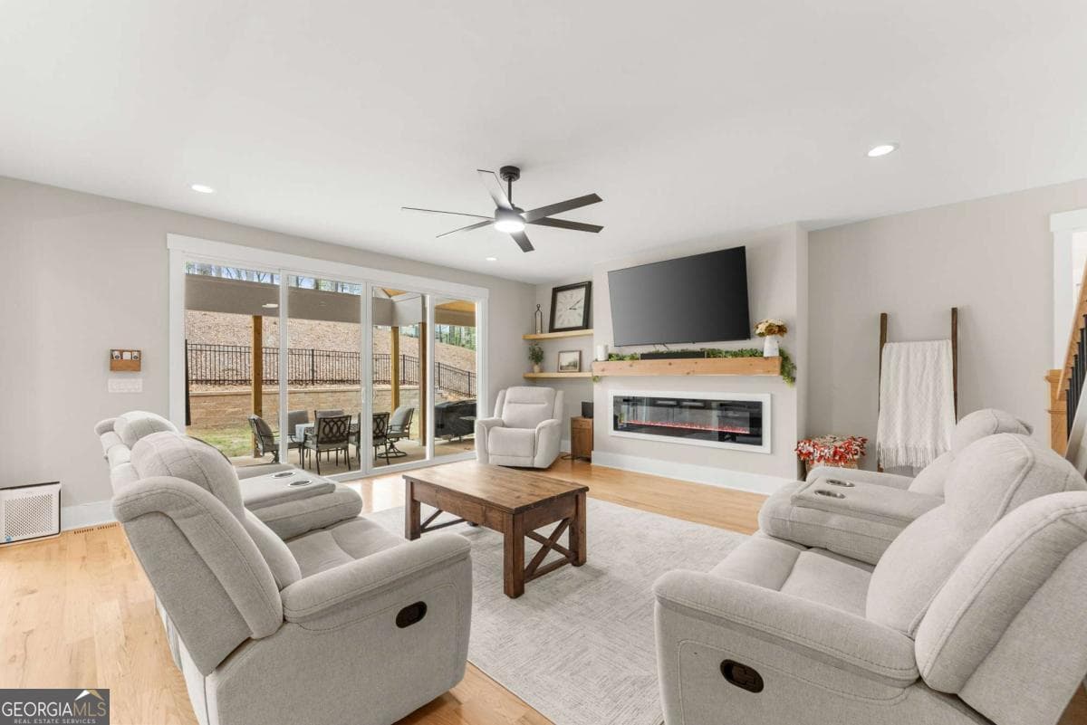 4 bedroom, 3.5 bathroom, 3,367 sq ft single family residence for sale at 7055 Sanctuary Drive, Jefferson, GA 30549 — photo 5