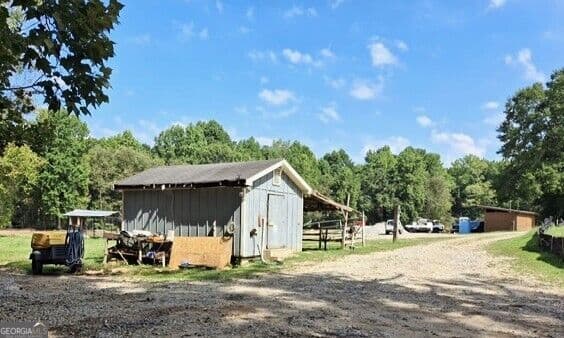 4 bedroom, 6 bathroom single family residence for sale at 5300 Brookwood Drive, Mableton, GA 30126 — photo 9