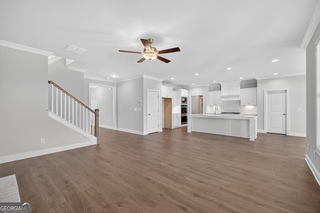 4 bedroom, 2.5 bathroom, 2,633 sq ft single family residence for sale at 5662 Evelyn Lane, Flowery Branch, GA 30542 — photo 10