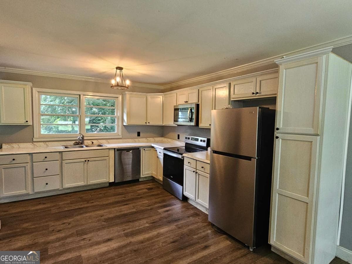 3 bedroom, 1 bathroom single family residence for sale at 1572 Sugar Valley Road, Calhoun, GA 30701 — photo 3