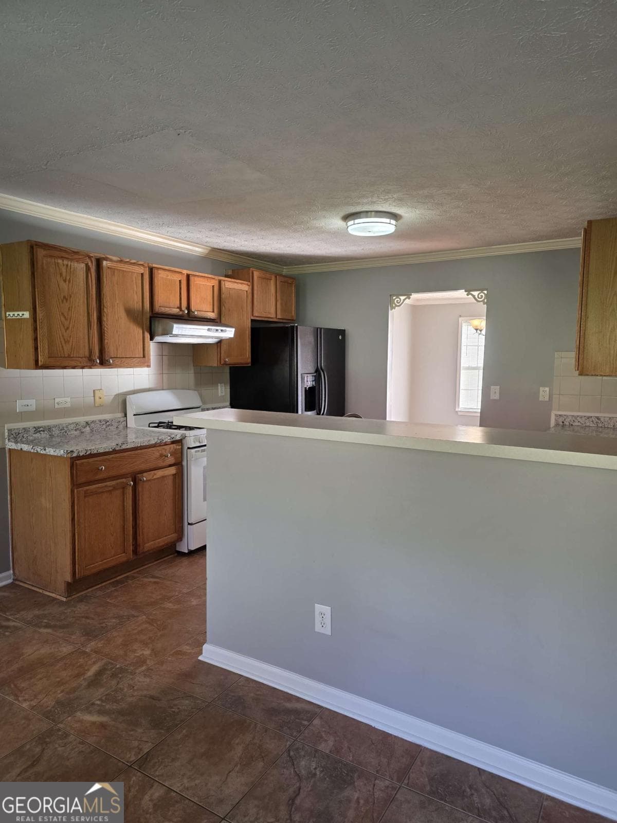 4 bedroom, 2.5 bathroom single family residence for rent at 1529 Sydney Pond Circle, Lawrenceville, GA 30046 for $2,600 a month — photo 6