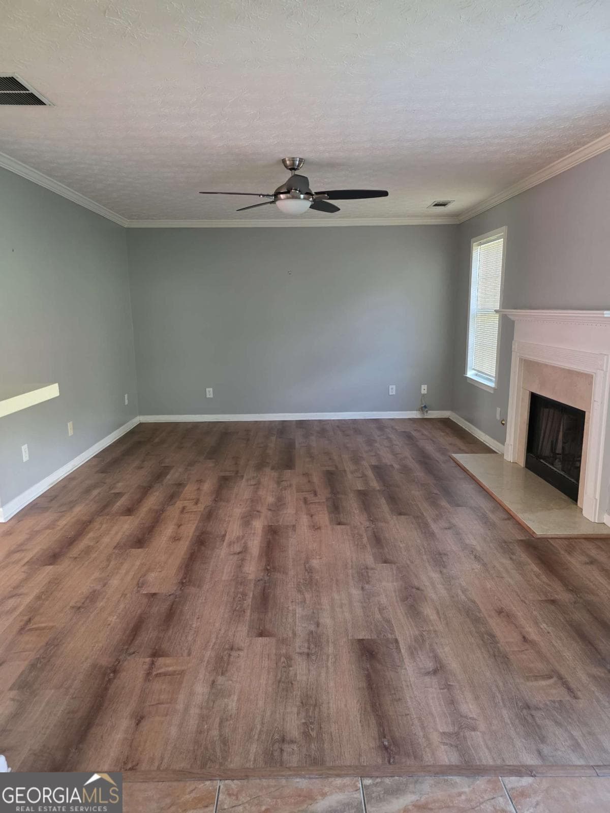 4 bedroom, 2.5 bathroom single family residence for rent at 1529 Sydney Pond Circle, Lawrenceville, GA 30046 for $2,600 a month — photo 8