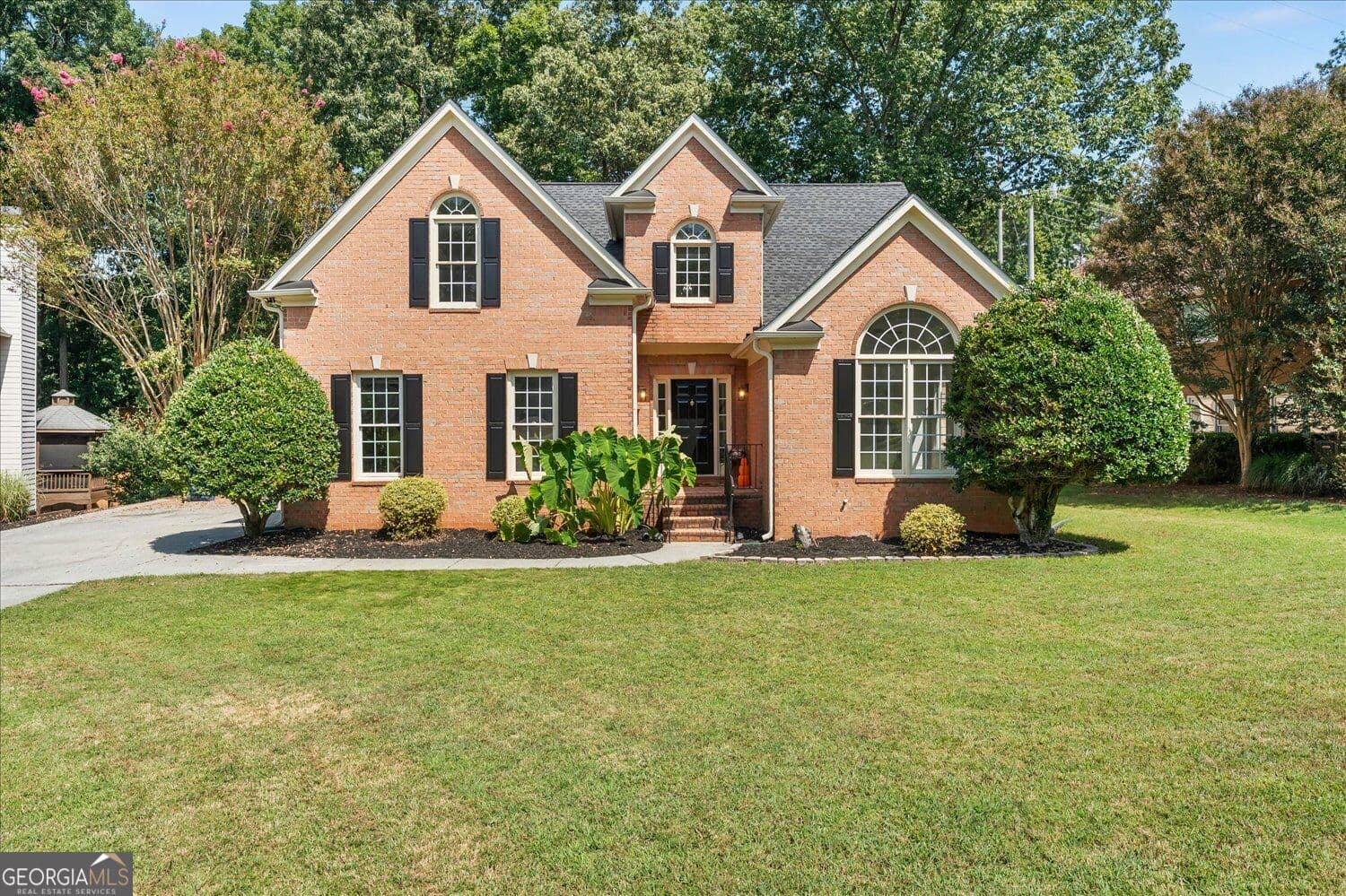 4 bedroom, 2.5 bathroom, 2,319 sq ft single family residence for sale at 2952 Stanton Court, Kennesaw, GA 30144 — photo 2