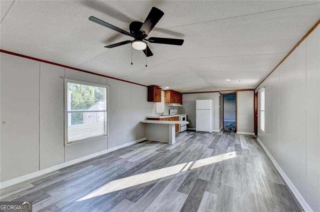 2 bedroom, 2 bathroom, 1,008 sq ft manufactured home,single family residence for sale at 3000 Clarks Bridge Road, Gainesville, GA 30501 — photo 9