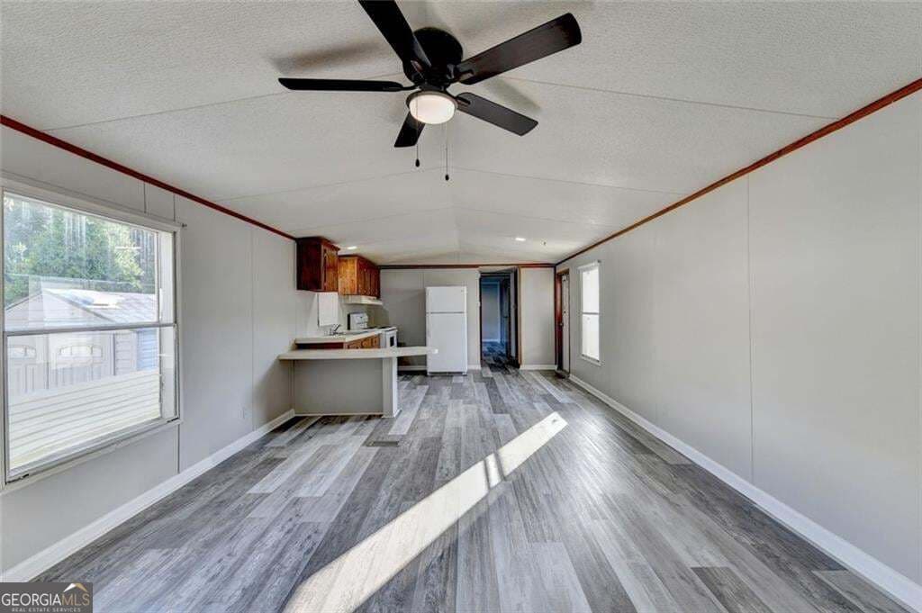 2 bedroom, 2 bathroom, 1,008 sq ft manufactured home,single family residence for sale at 3000 Clarks Bridge Road, Gainesville, GA 30501 — photo 8