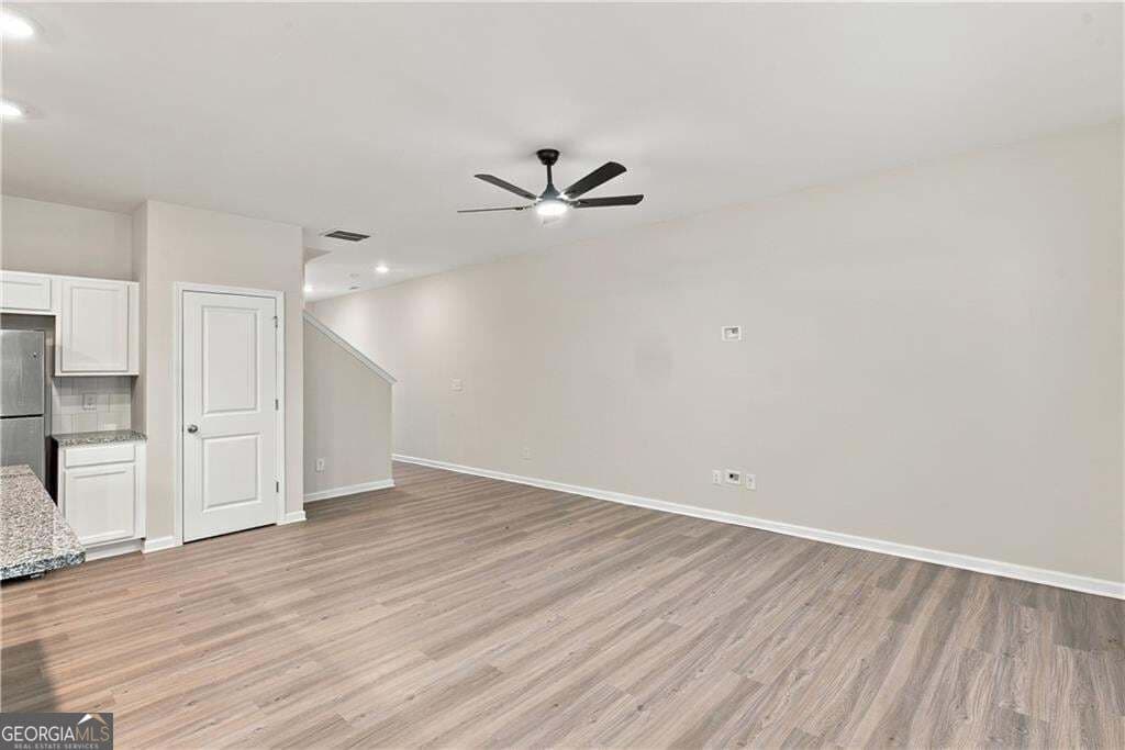 3 bedroom, 2.5 bathroom, 1,772 sq ft townhouse for sale at 1491 Ben Park Way, Grayson, GA 30017 — photo 6
