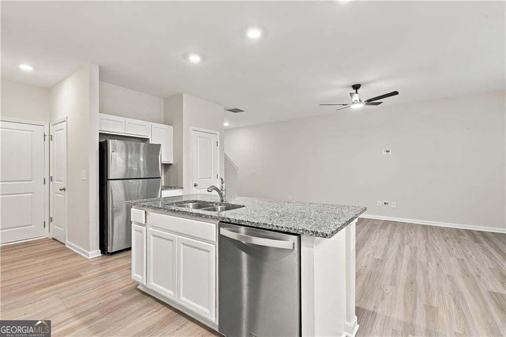 3 bedroom, 2.5 bathroom, 1,772 sq ft townhouse for sale at 1491 Ben Park Way, Grayson, GA 30017 — photo 9