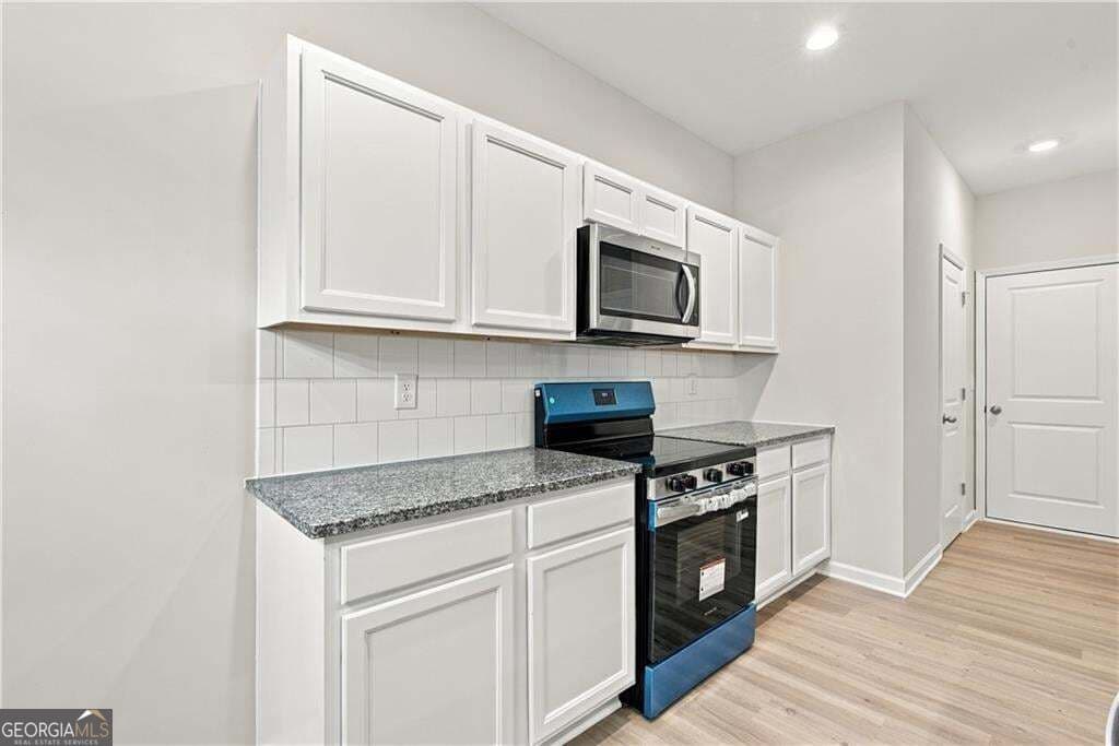 3 bedroom, 2.5 bathroom, 1,772 sq ft townhouse for sale at 1491 Ben Park Way, Grayson, GA 30017 — photo 8