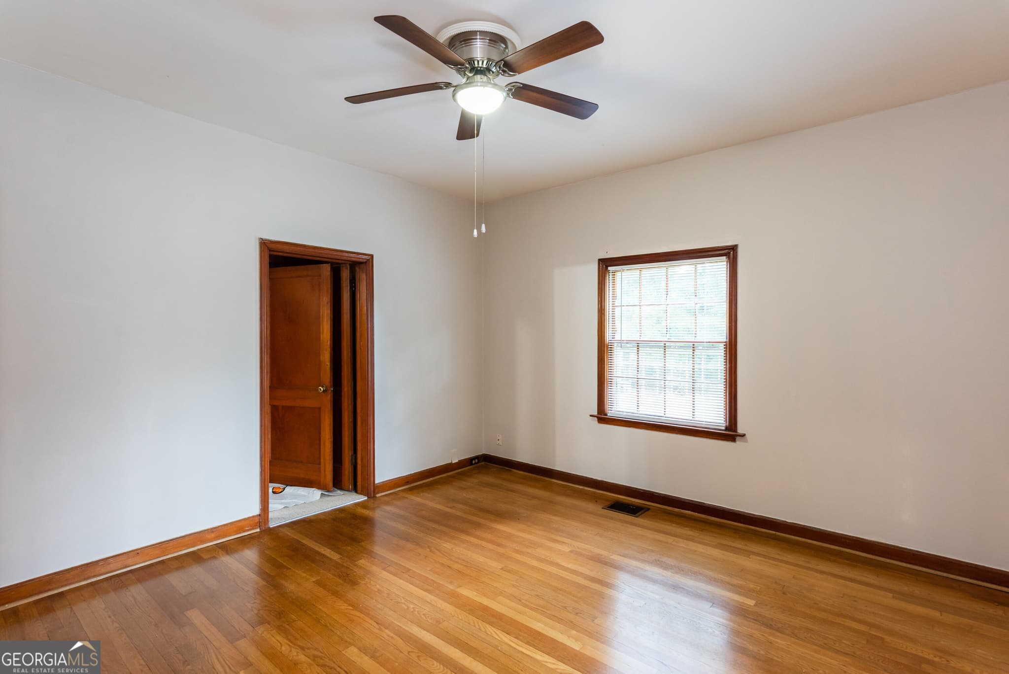3 bedroom, 1 bathroom, 1,470 sq ft single family residence for rent at 2111 M L King Jr Drive, Atlanta, GA 30310 for $1,800 a month — photo 9